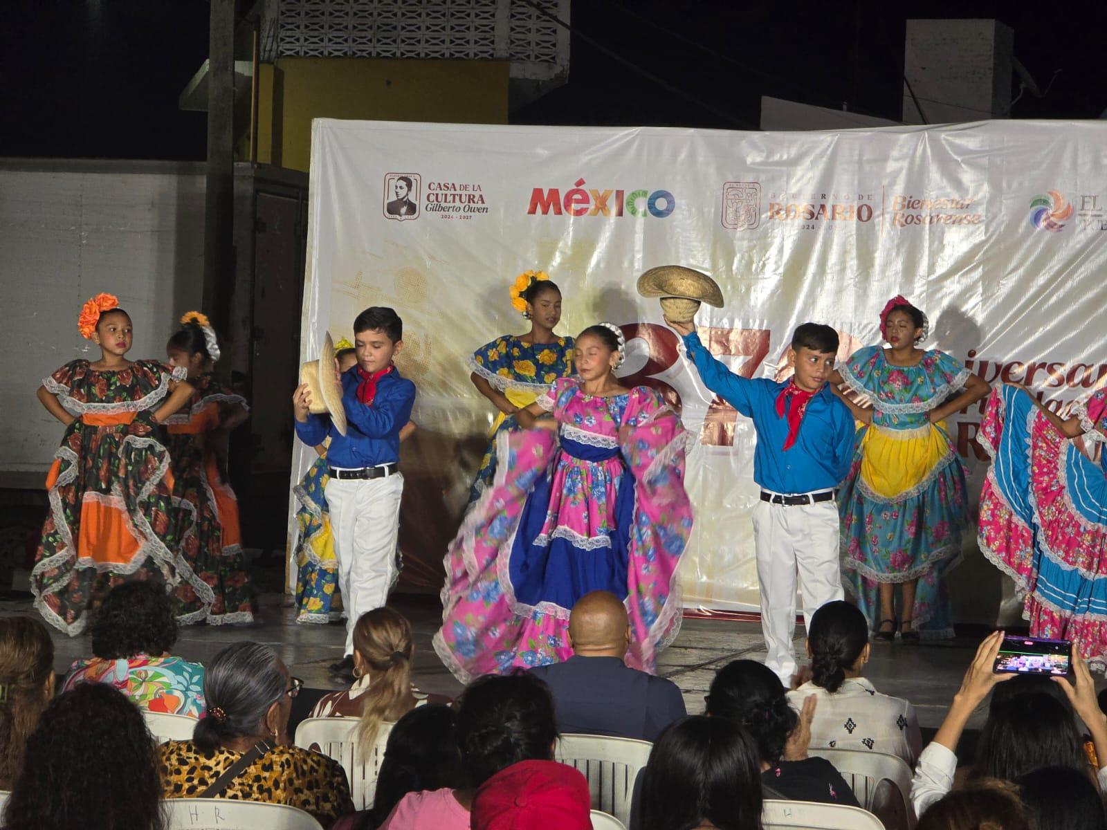 $!Con espectáculo cultural, música y la ausencia de la Alcaldesa, celebran 370 años de fundación de El Rosario