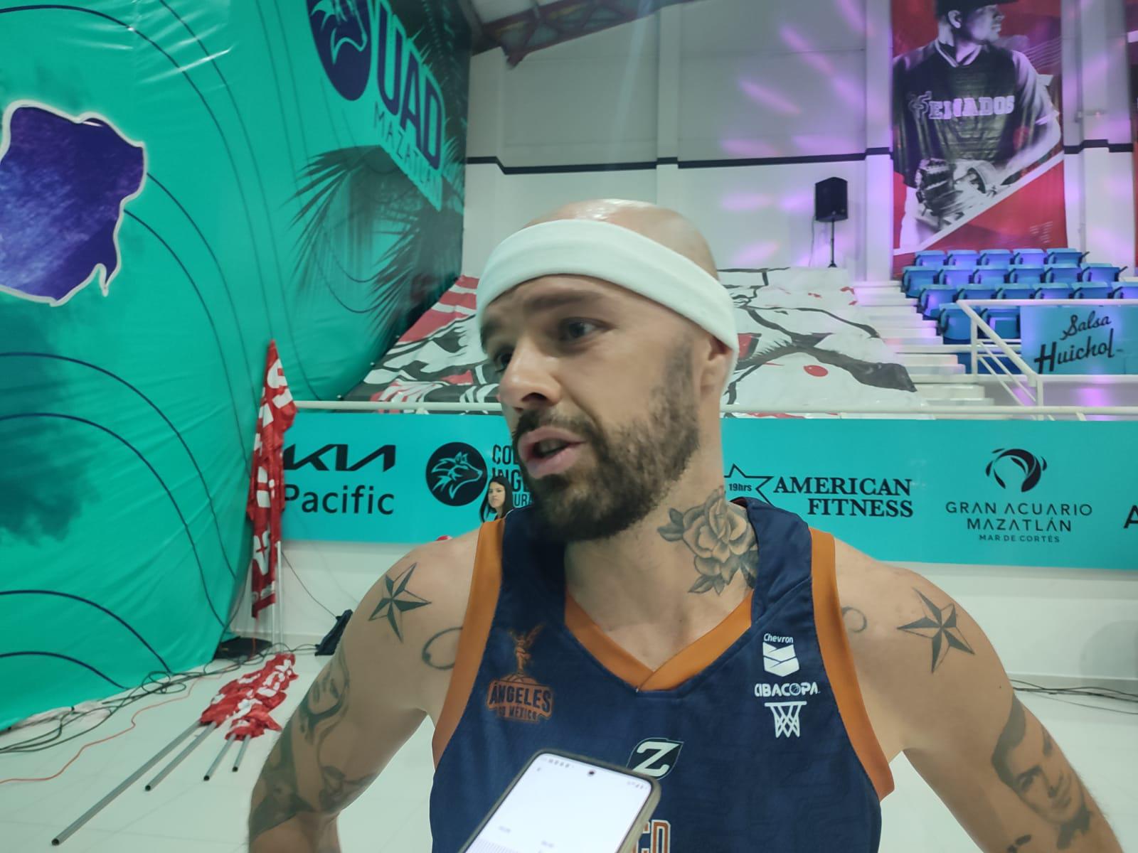 $!¡Hasta el espacio sideral! Jesse Huerta cumple un sueño en el baloncesto profesional