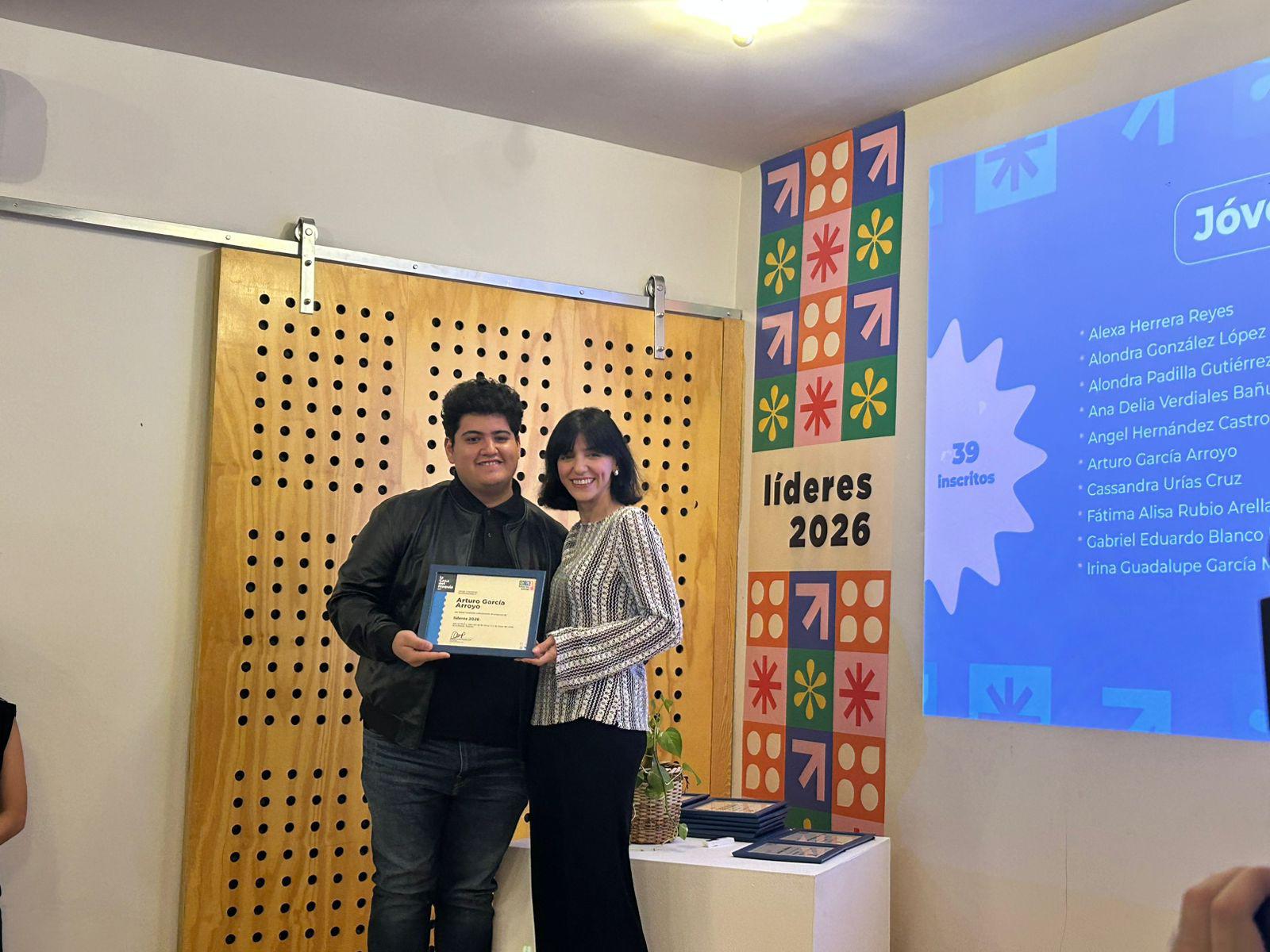$!Concluyen jóvenes ciclo en programa ‘Líderes 2026’ en la Casa del Maquío