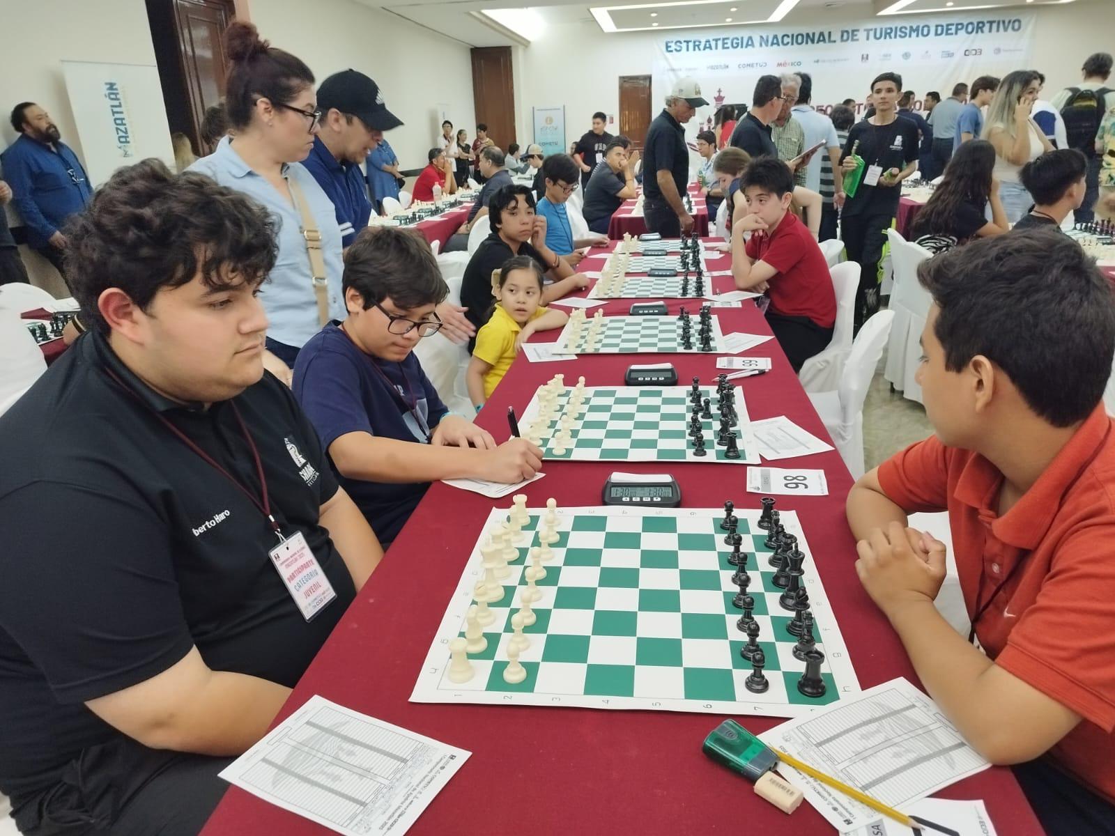 $!Mueven piezas en Nacional de Ajedrez Mazatlán 2025