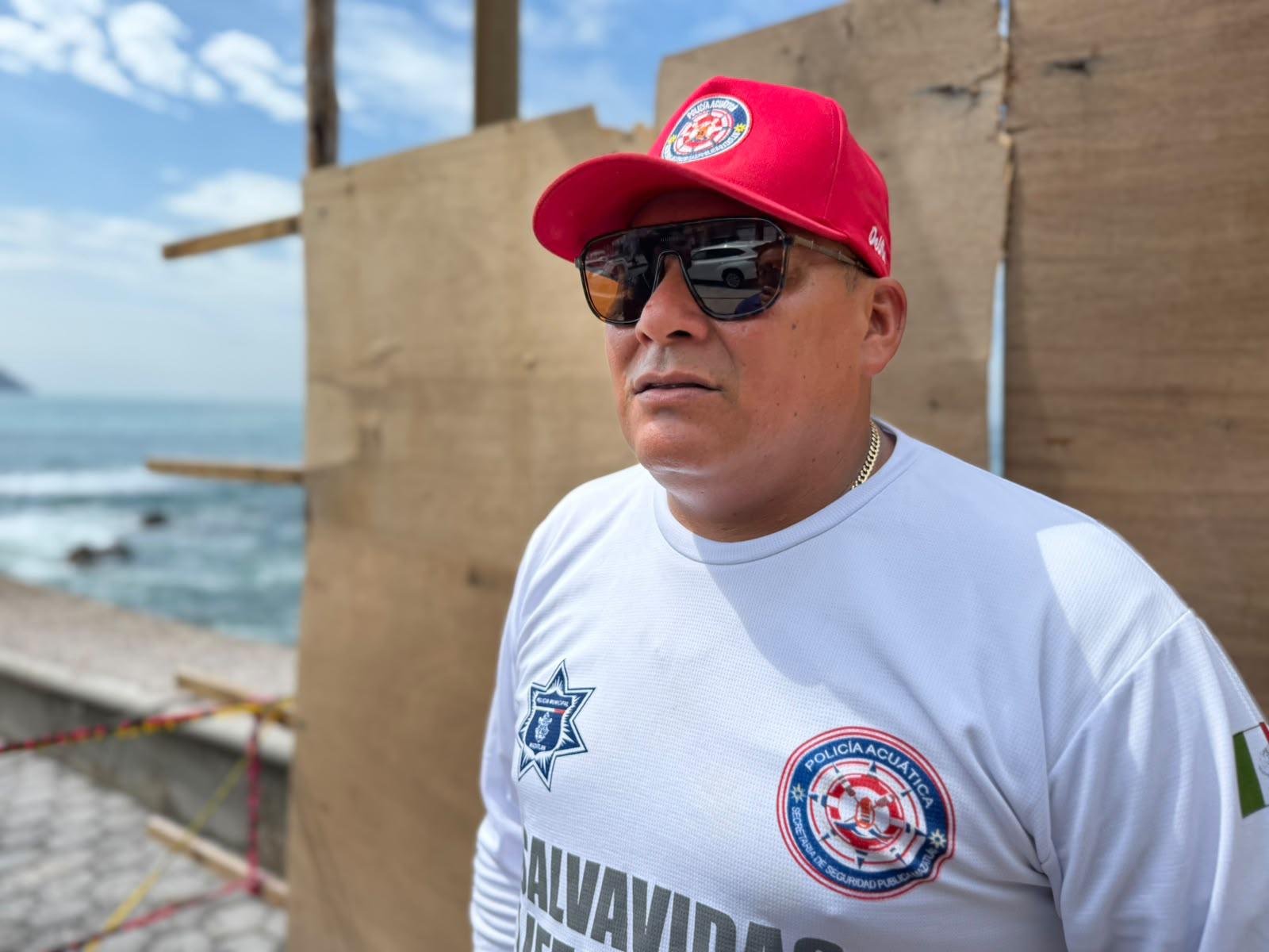 $!Tras disminución en oleaje, reabren 40% de las playas en Mazatlán