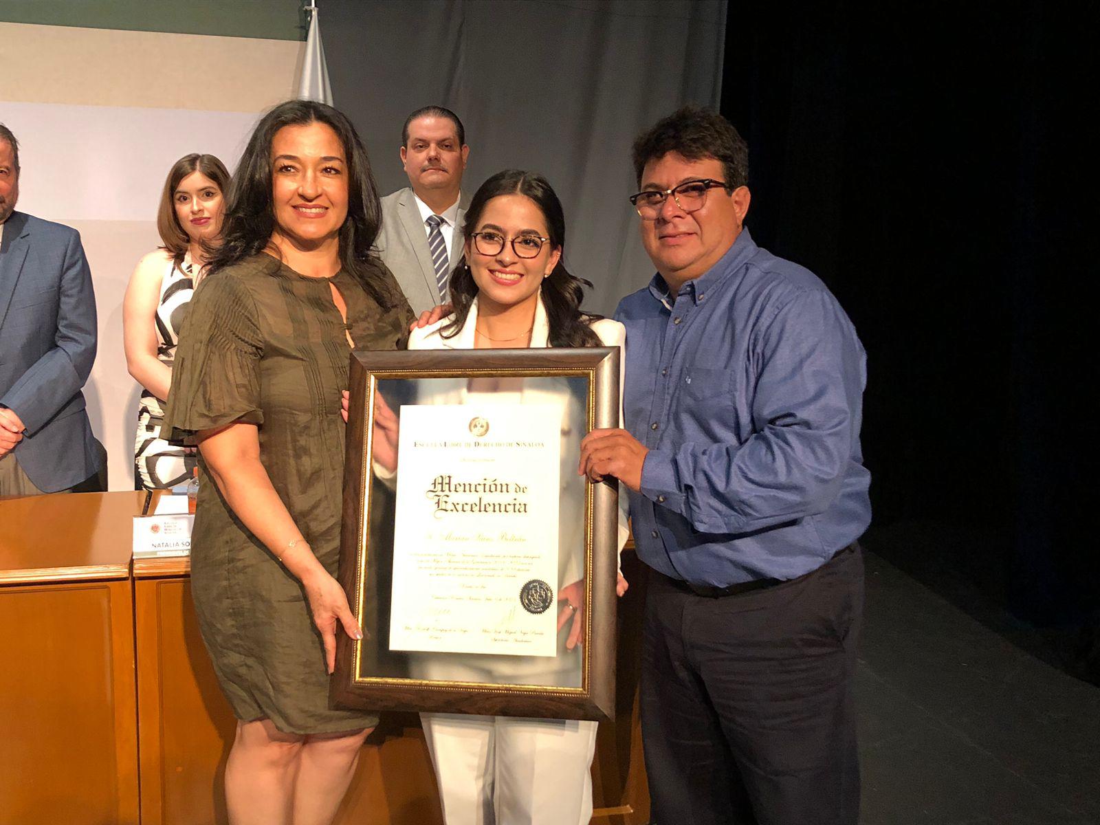 $!Marian Sainz Beltrán obtuvo Mención de Excelencia.