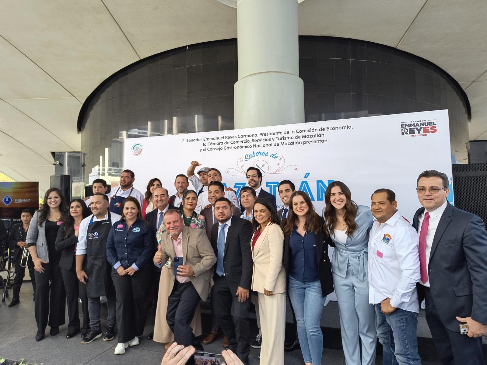 $!Al son de la tambora, llega muestra gastronómica mazatleca al Senado de la República