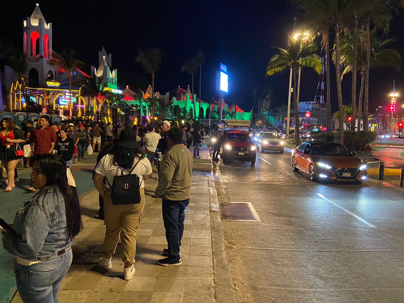 $!‘Mazatlán es un paraíso para vacacionar, está muy bonito’, dice familia de San Diego