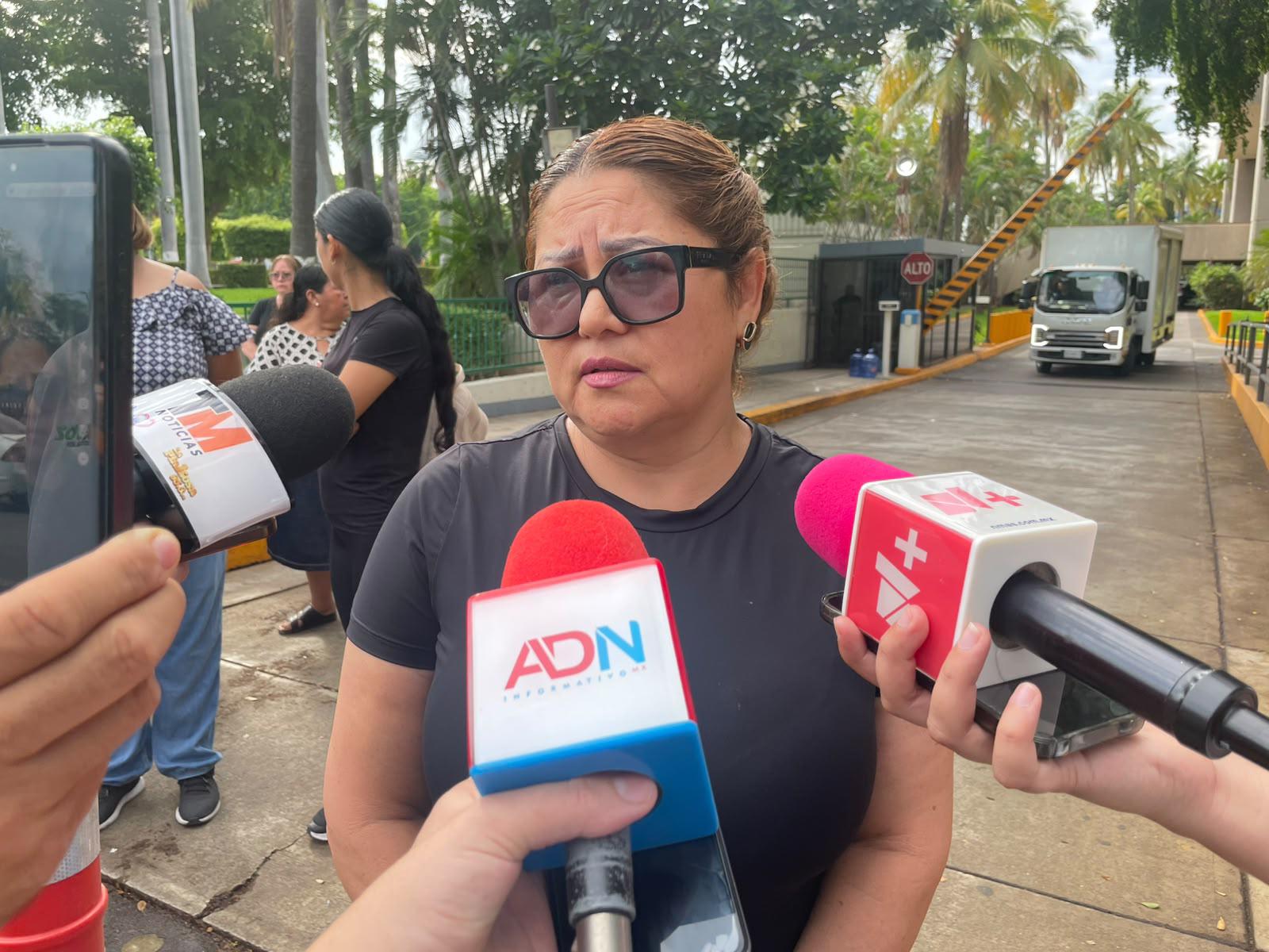$!Viudas de policías en Sinaloa exigen pago de seguros de vida y pensiones; advierten que mantendrán protestas