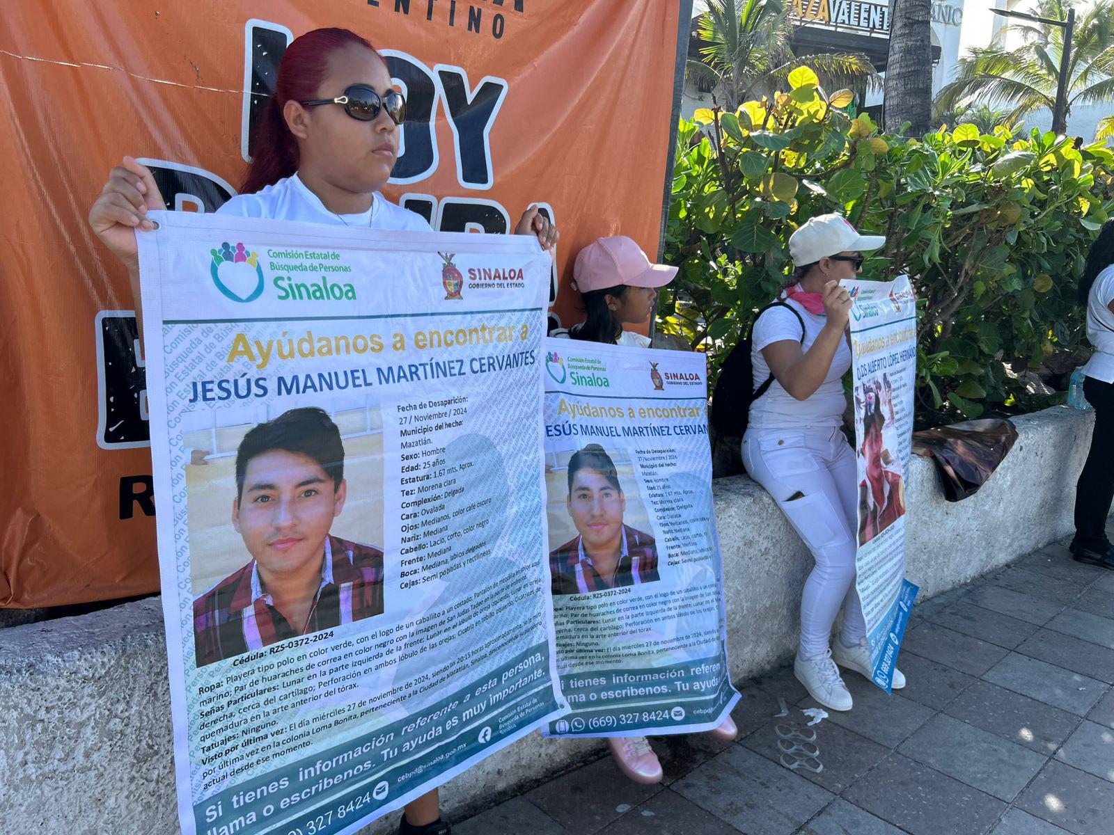 $!Familiares de desaparecidos marchan en Mazatlán para exigir justicia
