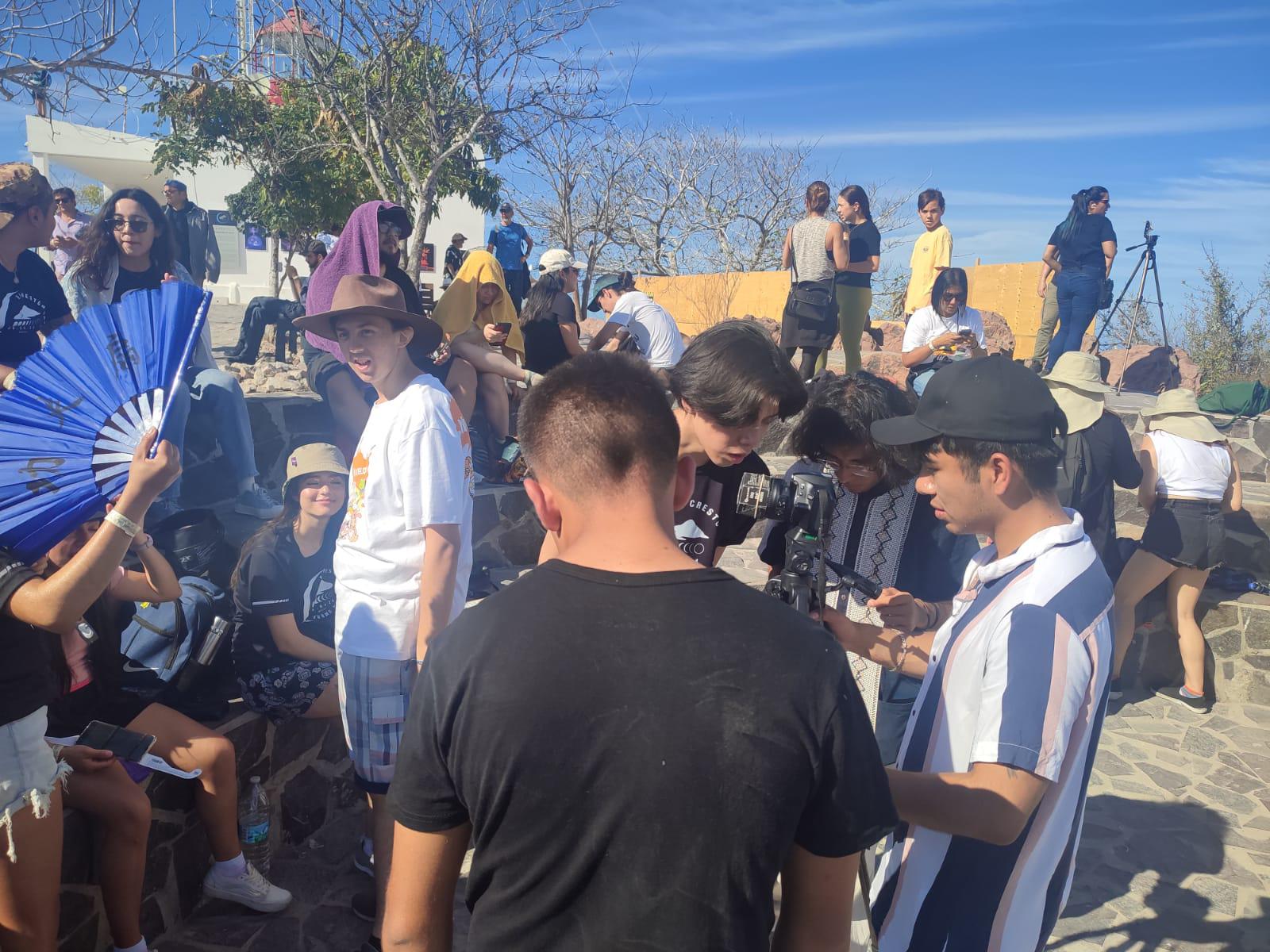 $!Todo listo para presenciar el eclipse total de sol en el Faro de Mazatlán