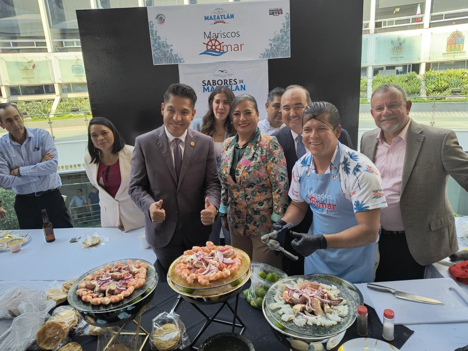 $!Al son de la tambora, llega muestra gastronómica mazatleca al Senado de la República