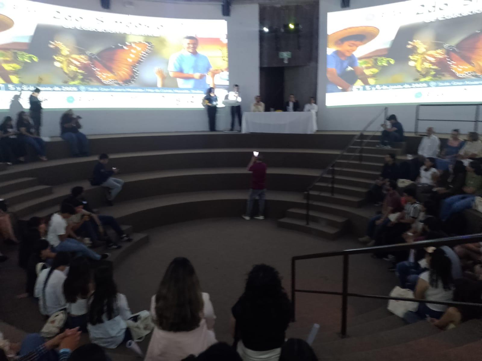 $!Día del Medio Ambiente congrega en Mazatlán a más de 150 participantes en simposio de educación ambiental