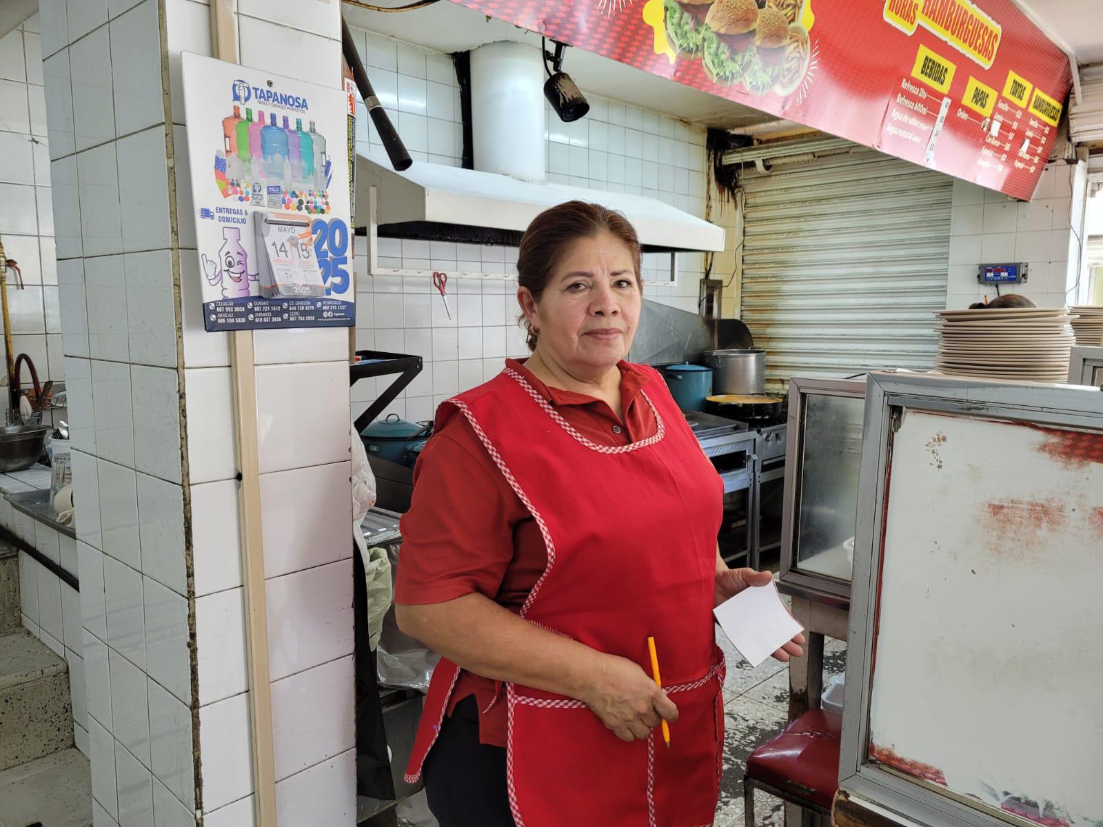 $!Tortas 24 Horas cierra de noche por violencia en Culiacán