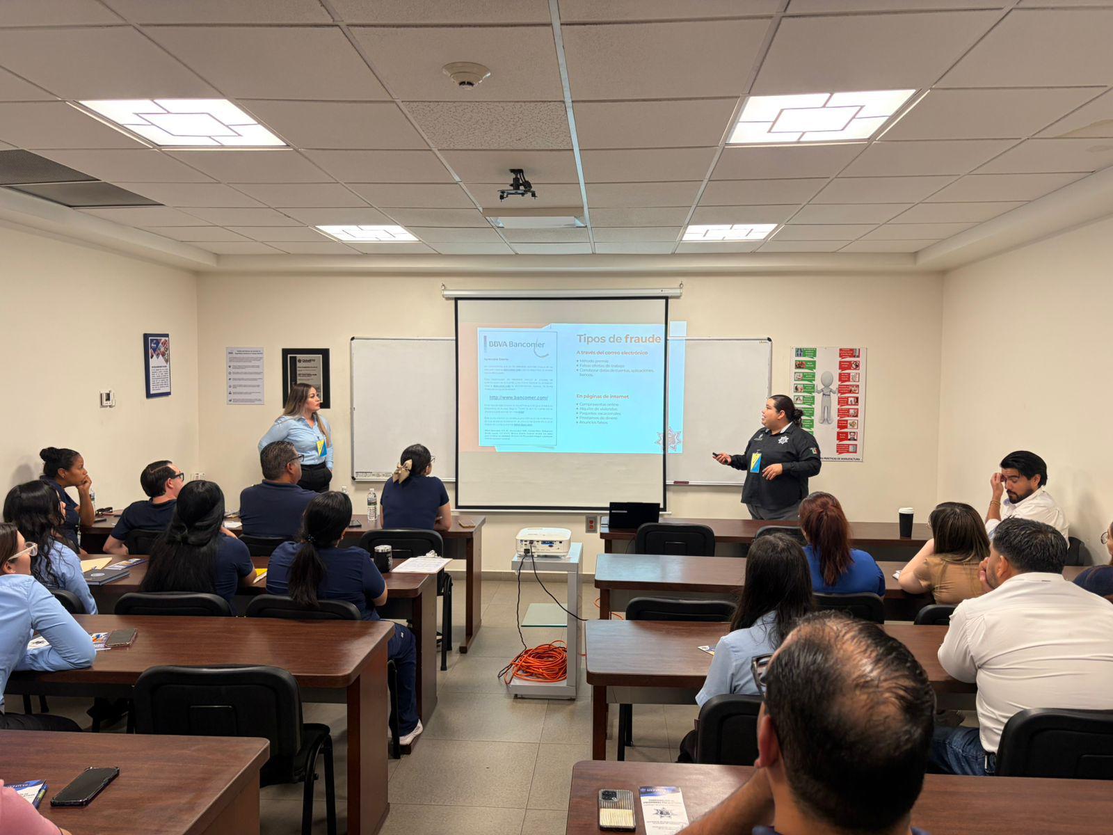 $!Refuerza SSPM campañas preventivas contra delitos en Mazatlán