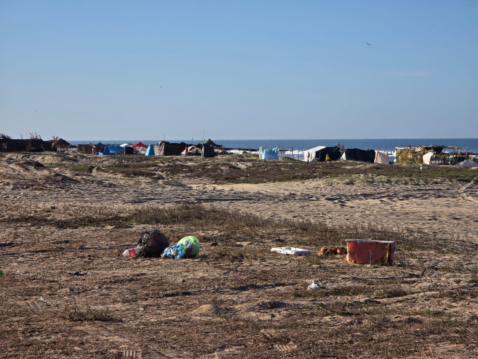 $!Playas de Rosario, llenas de basura tras vacaciones; restauranteros piden limpieza