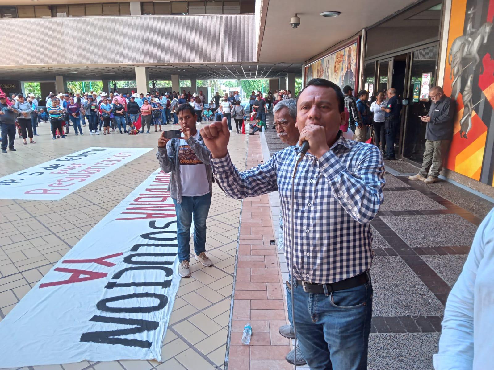 $!Movimiento Antorchista protesta en Palacio de Gobierno por tema de vivienda