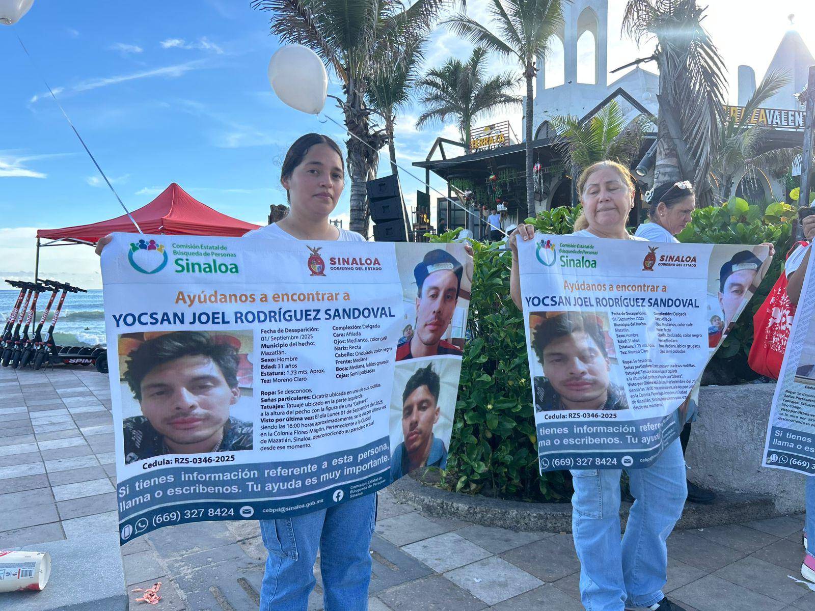 $!Familiares de desaparecidos marchan en Mazatlán para exigir justicia