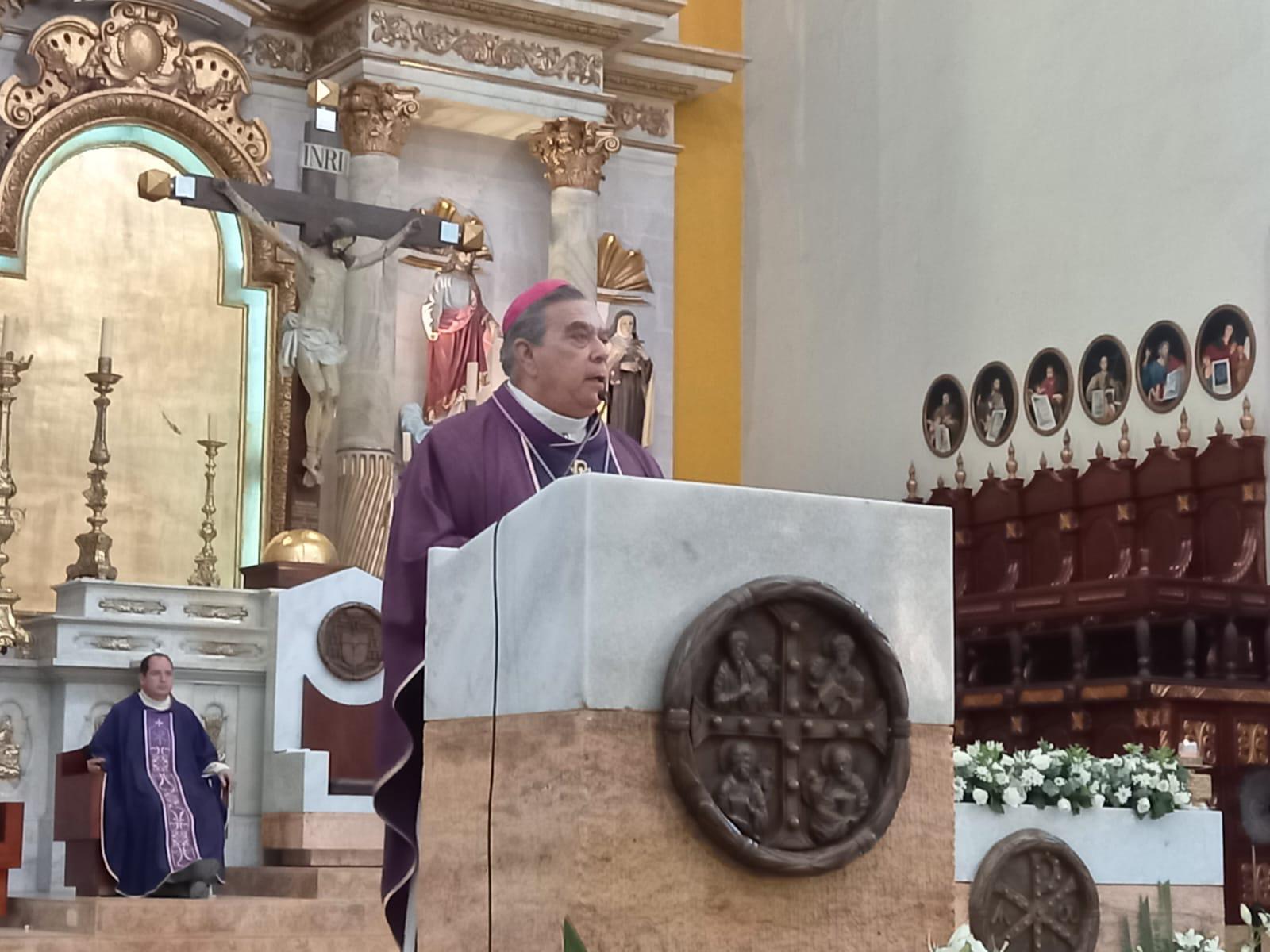 $!En Miércoles Santo, Obispo de Culiacán pide por la sanación de los enfermos