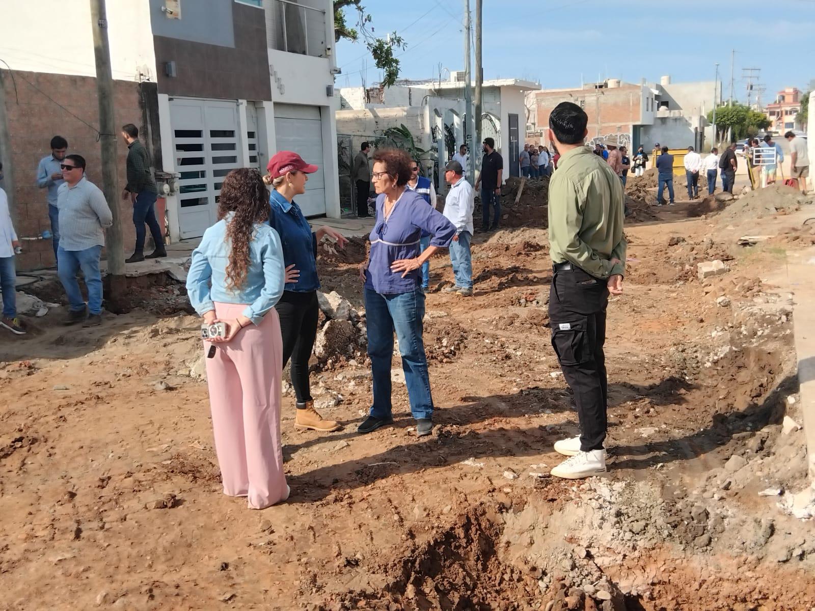$!Rehabilitan en Mazatlán red de drenaje en Colonia Villa Satélite con inversión de $2.6 millones
