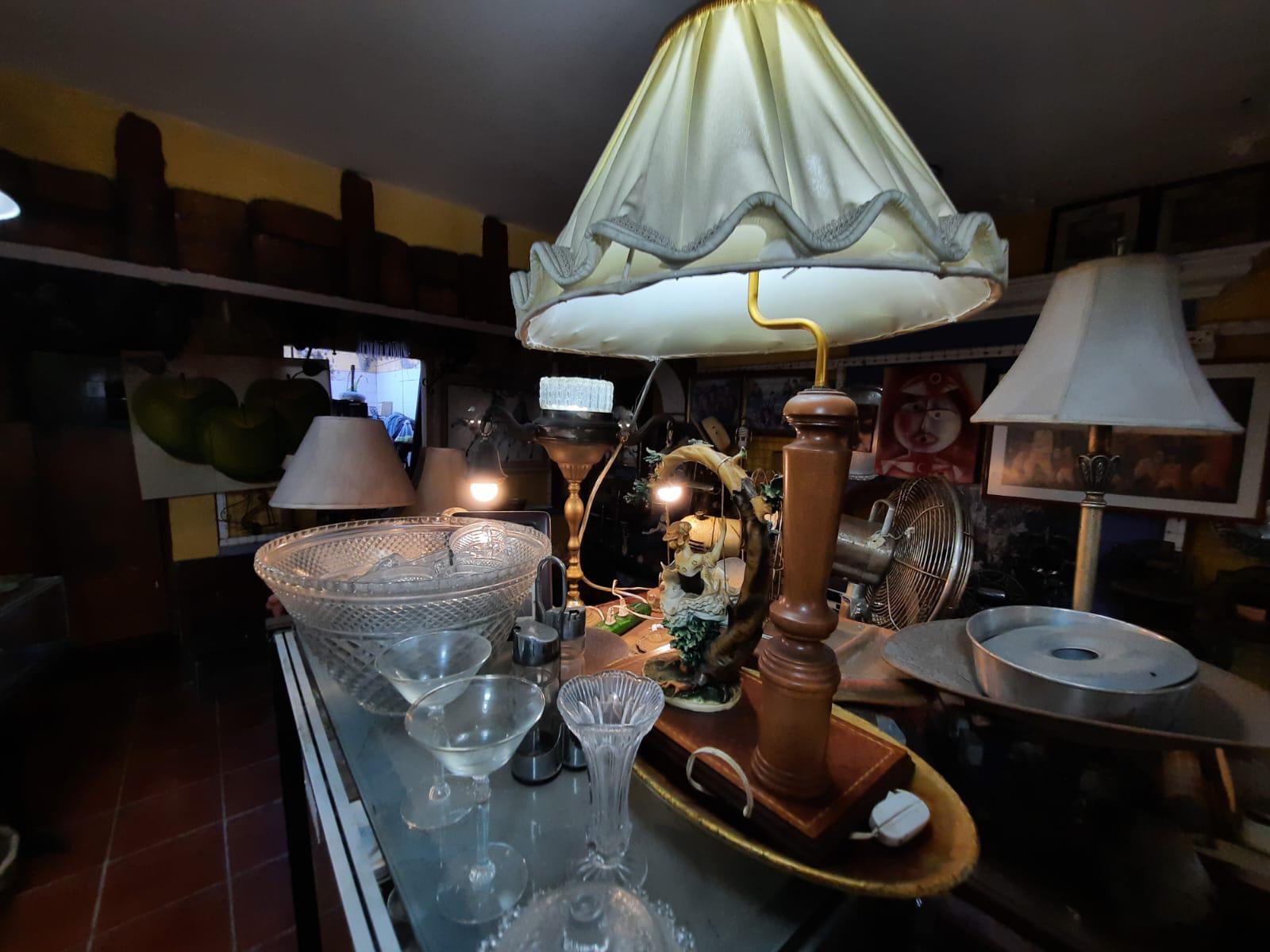 $!El Bazar de Javier, un espacio de antigüedades de México, en el Centro de Mazatlán