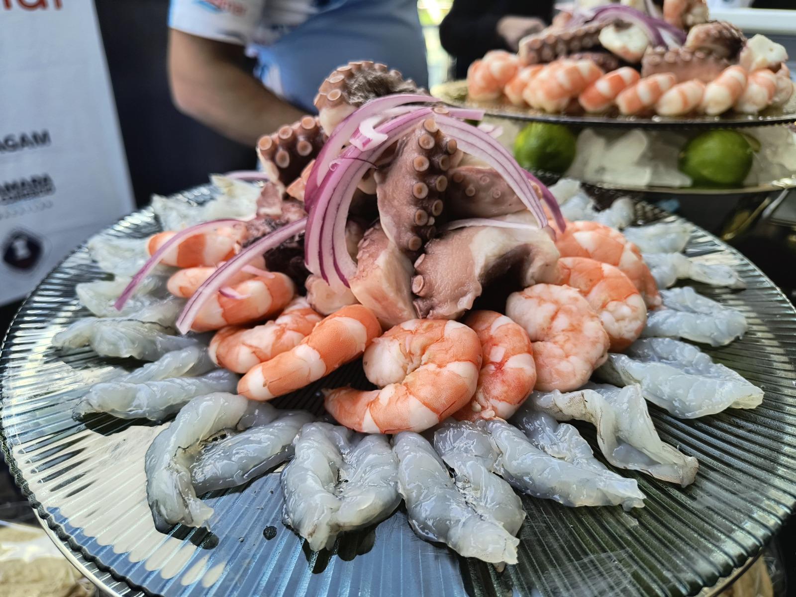 $!Al son de la tambora, llega muestra gastronómica mazatleca al Senado de la República