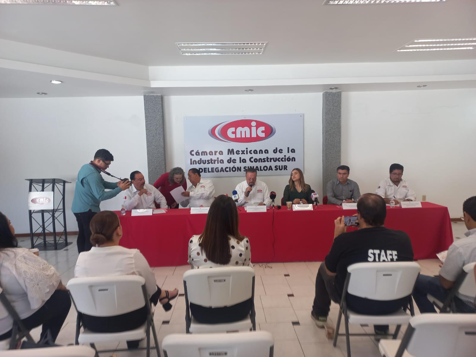 $!Icatsin y CMIC Mazatlán firman convenio para capacitar a desarrolladores