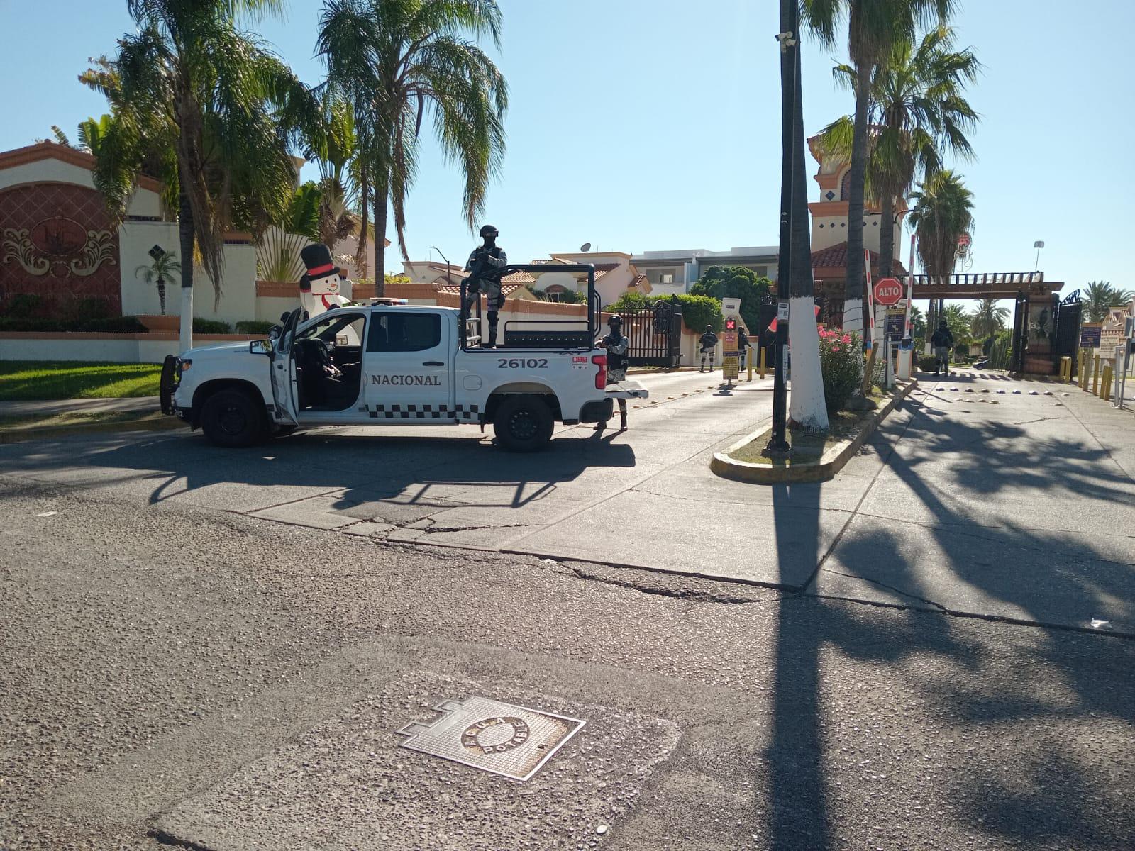 $!Montan militares y agentes operativo en residencial Montecarlo, en Culiacán