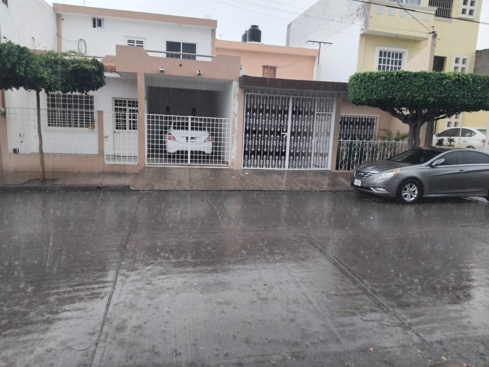 $!Cae fuerte lluvia en Mazatlán por la segunda tormenta invernal