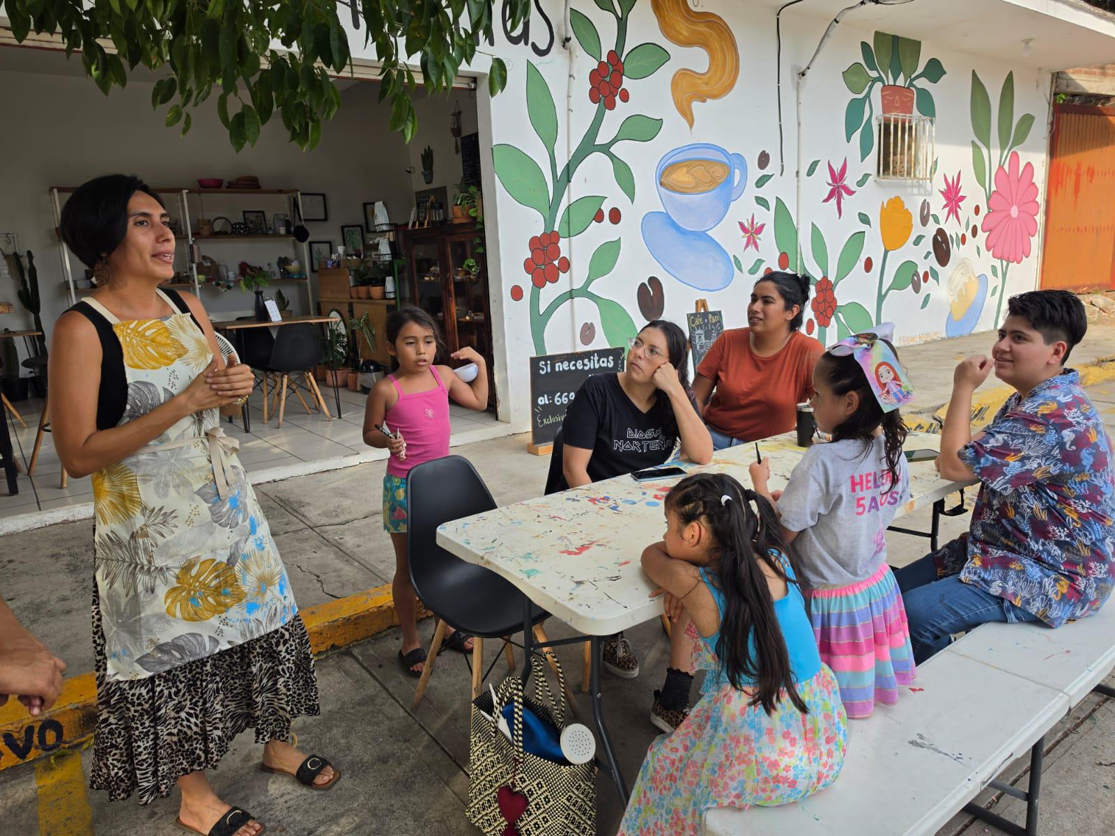 $!Crean mural y jardín polinizador para fomentar el cuidado del medio ambiente en Mazatlán