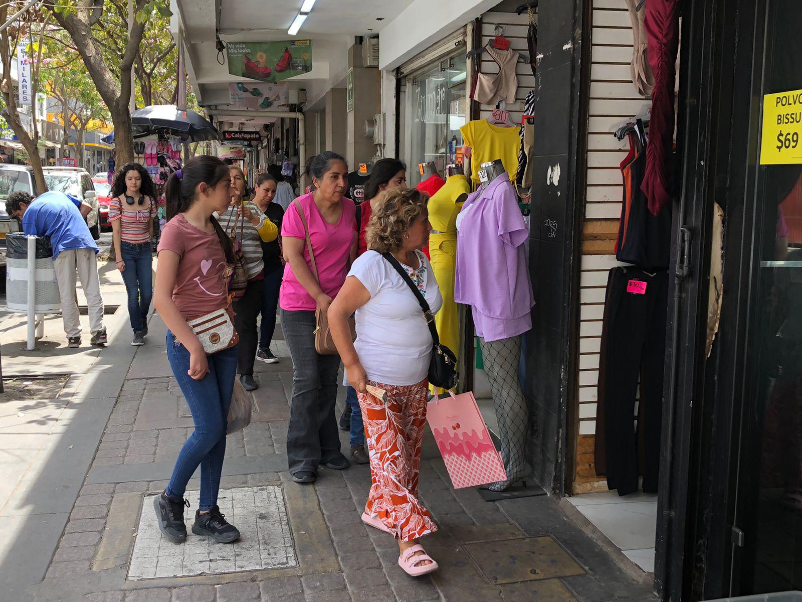 $!Hay horario especial en Mercado Garmendia y locales del Centro de Culiacán