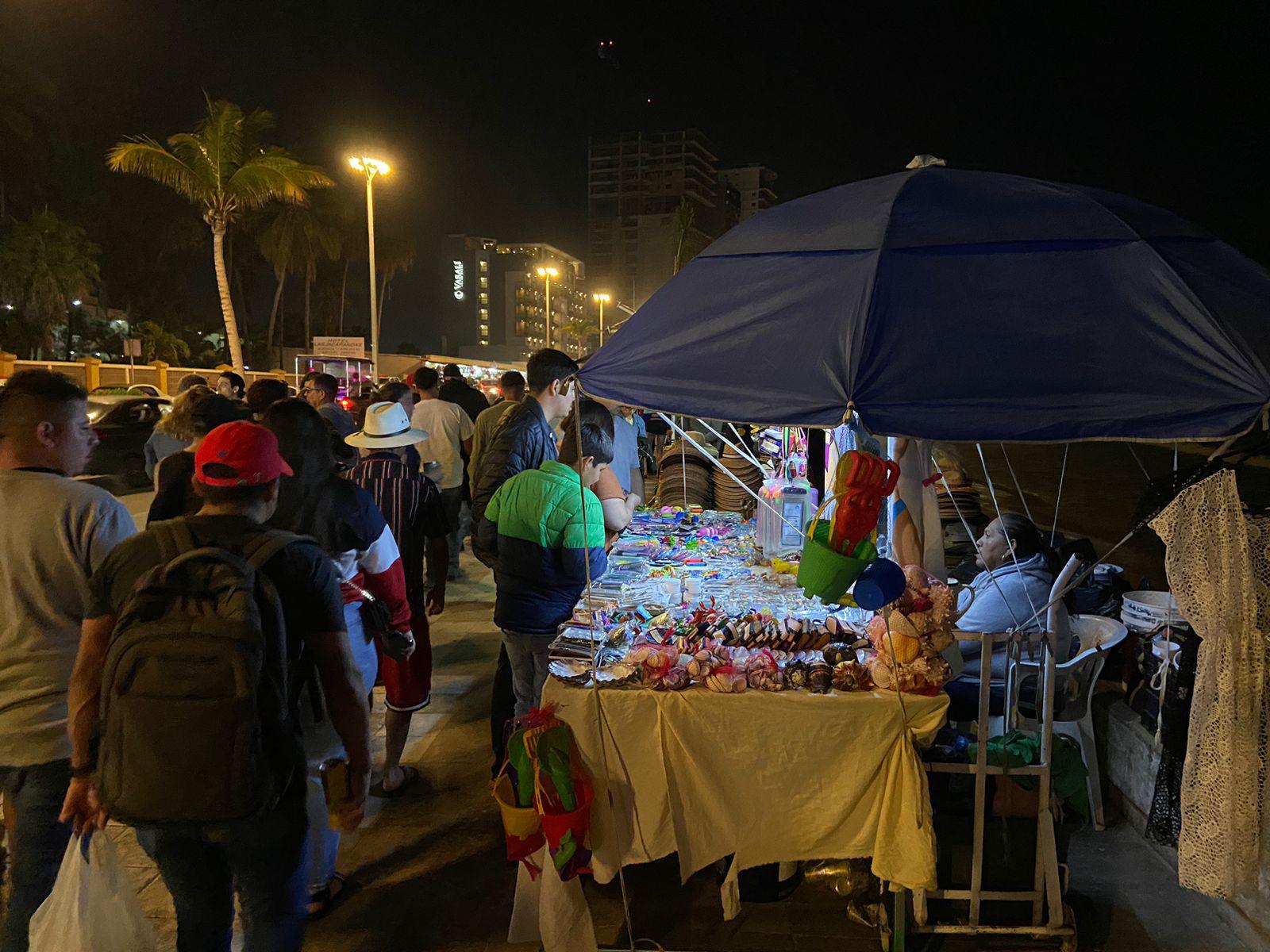 $!‘Mazatlán es un paraíso para vacacionar, está muy bonito’, dice familia de San Diego