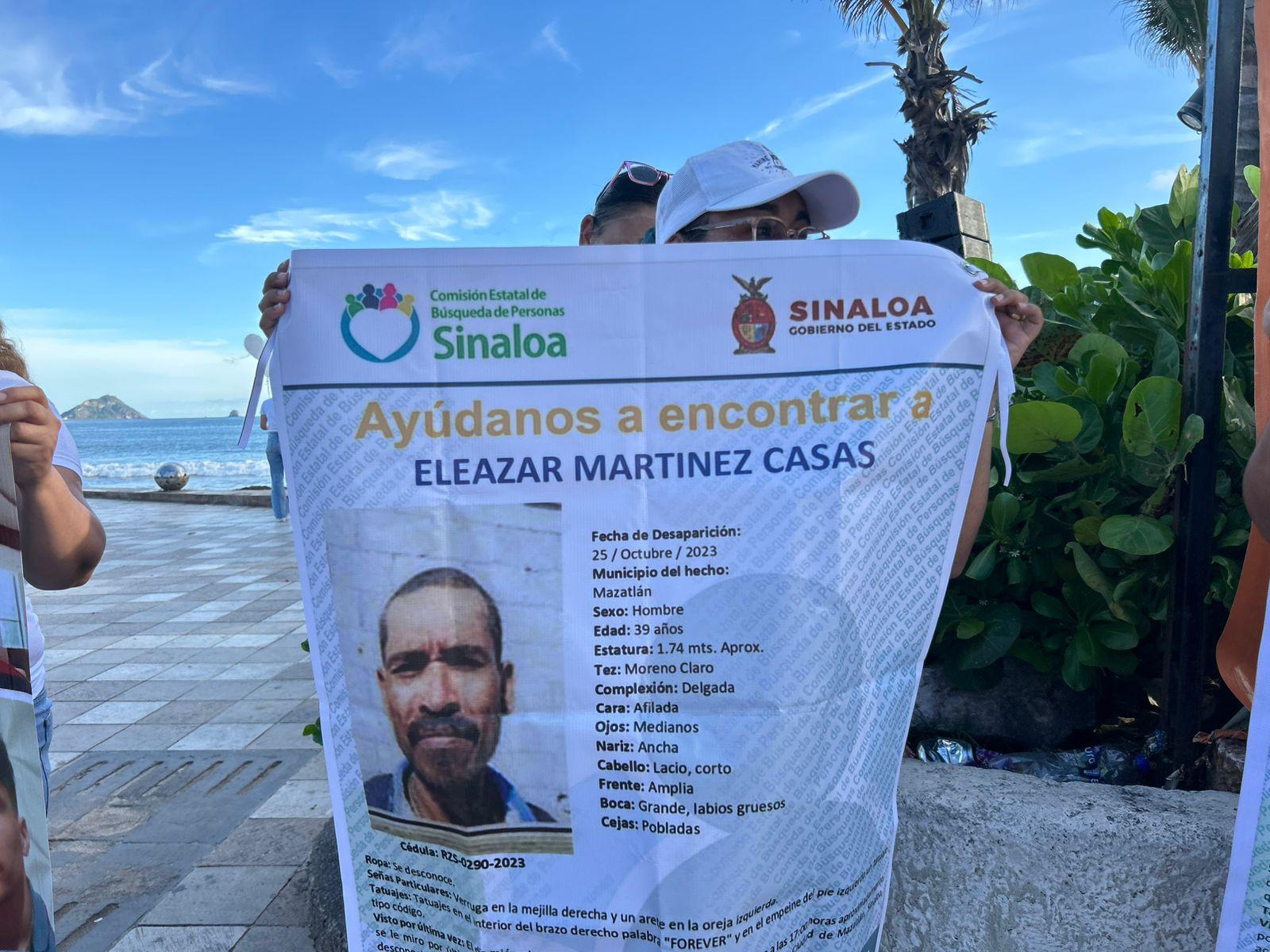 $!Familiares de desaparecidos marchan en Mazatlán para exigir justicia