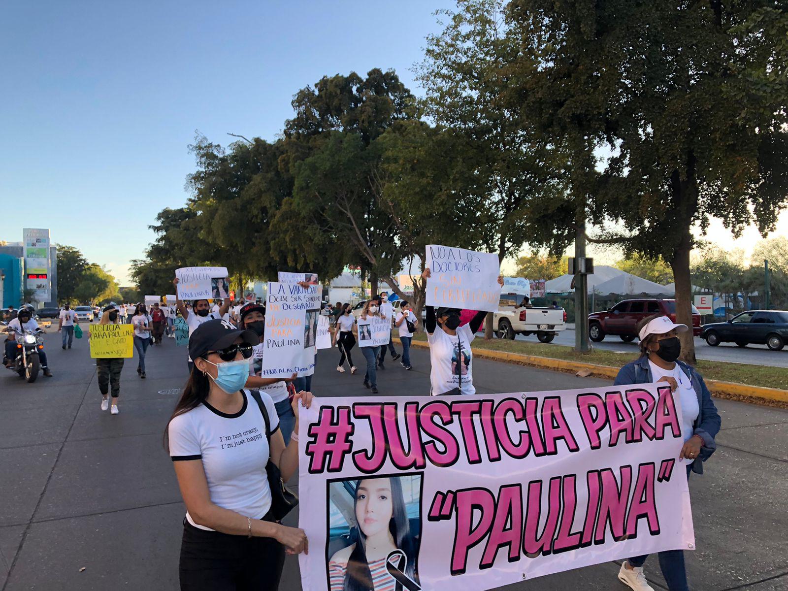 $!En Culiacán, familiares y amigos de Lesly Paulina exigen justicia por su fallecimiento