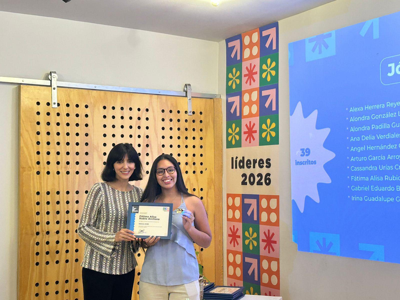 $!Concluyen jóvenes ciclo en programa ‘Líderes 2026’ en la Casa del Maquío