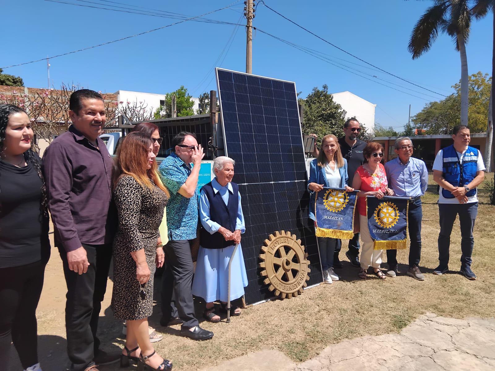 $!Instalan 24 paneles solares en La Ciudad de los Niños, en Mazatlán, para ahorrar en pago de energía eléctrica