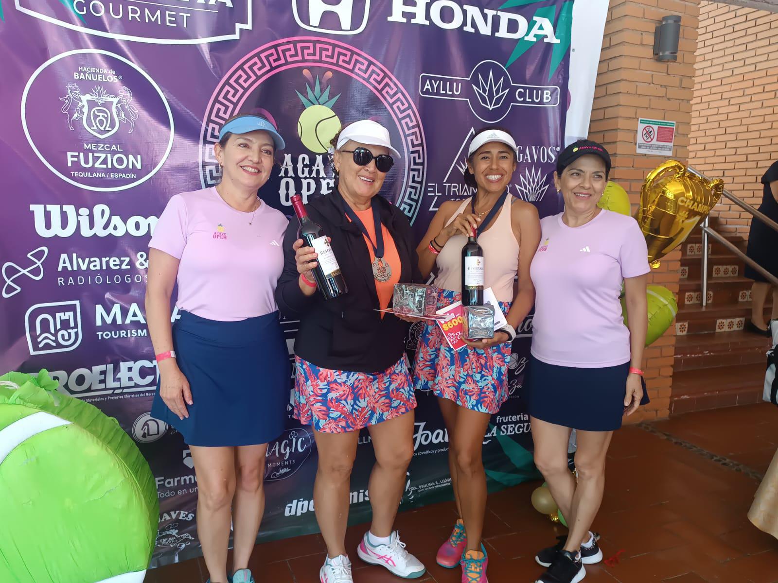 $!Irma Chong y Perla Mendoza.