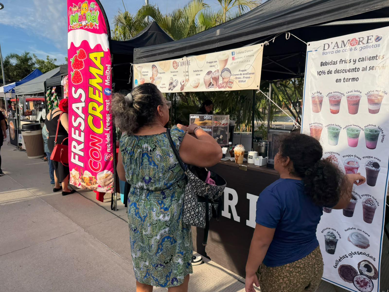 $!Más de 70 emprendedores participan en bazar ‘Sabe a Mazatlán’