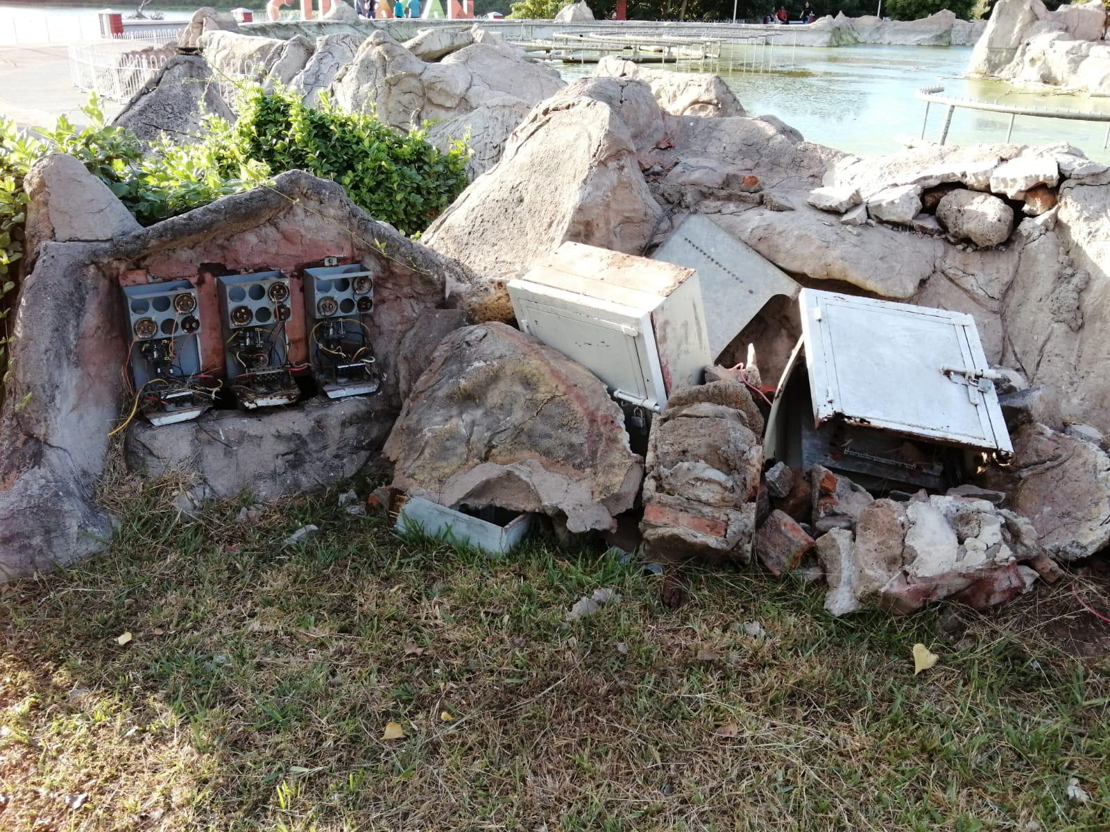 $!En mal estado, las fuentes danzarinas del Asta Bandera en Culiacán