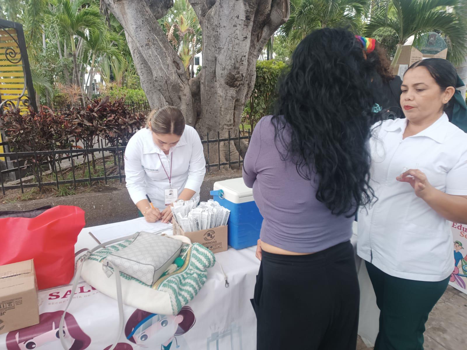 $!Avanza campaña de vacunación contra influenza, Covid y neumococo con 17 mil vacunas aplicadas en Mazatlán