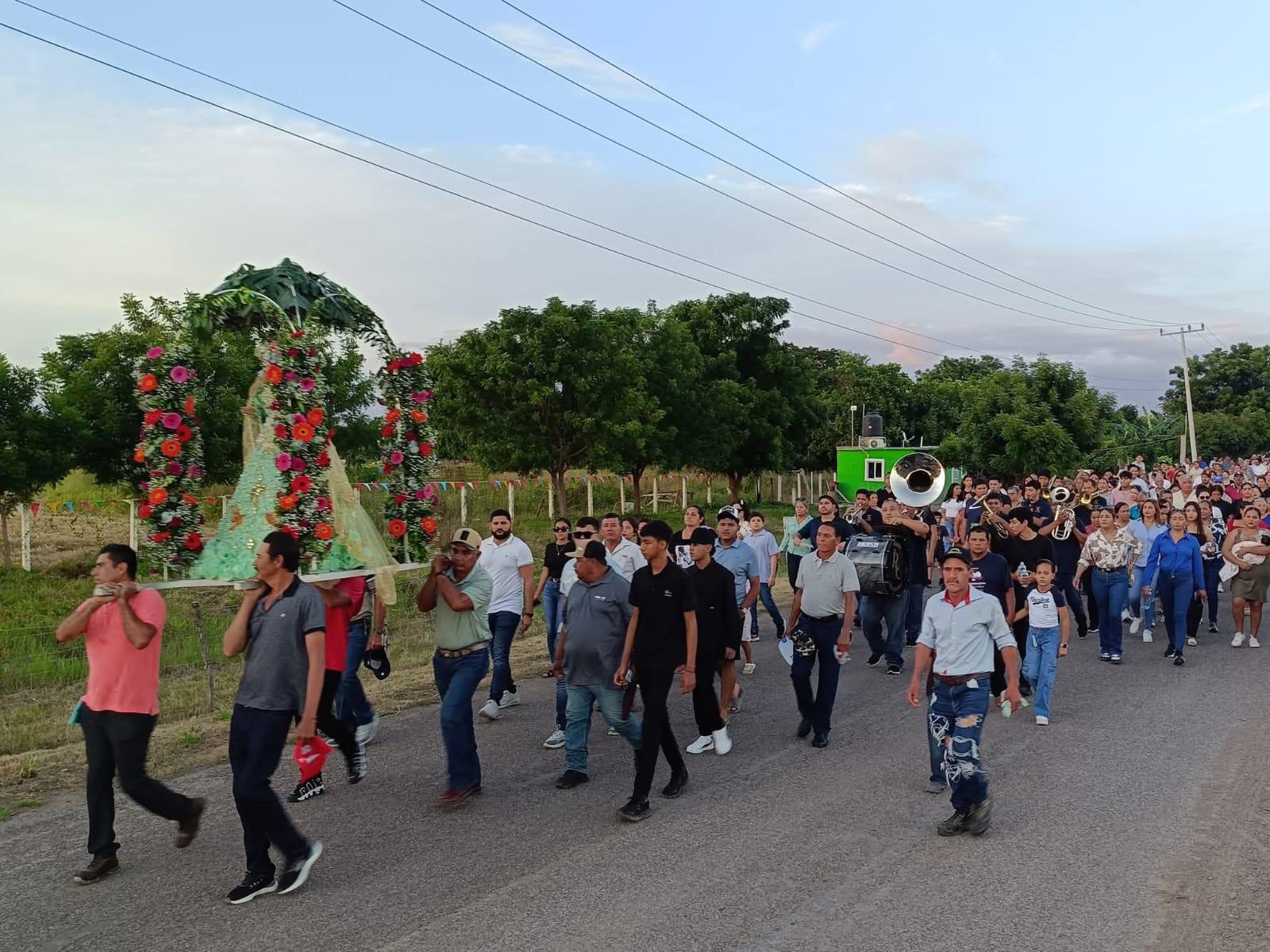 $!Viven fiesta patronal de la Virgen del Rosario en La Pedregosa, Rosario