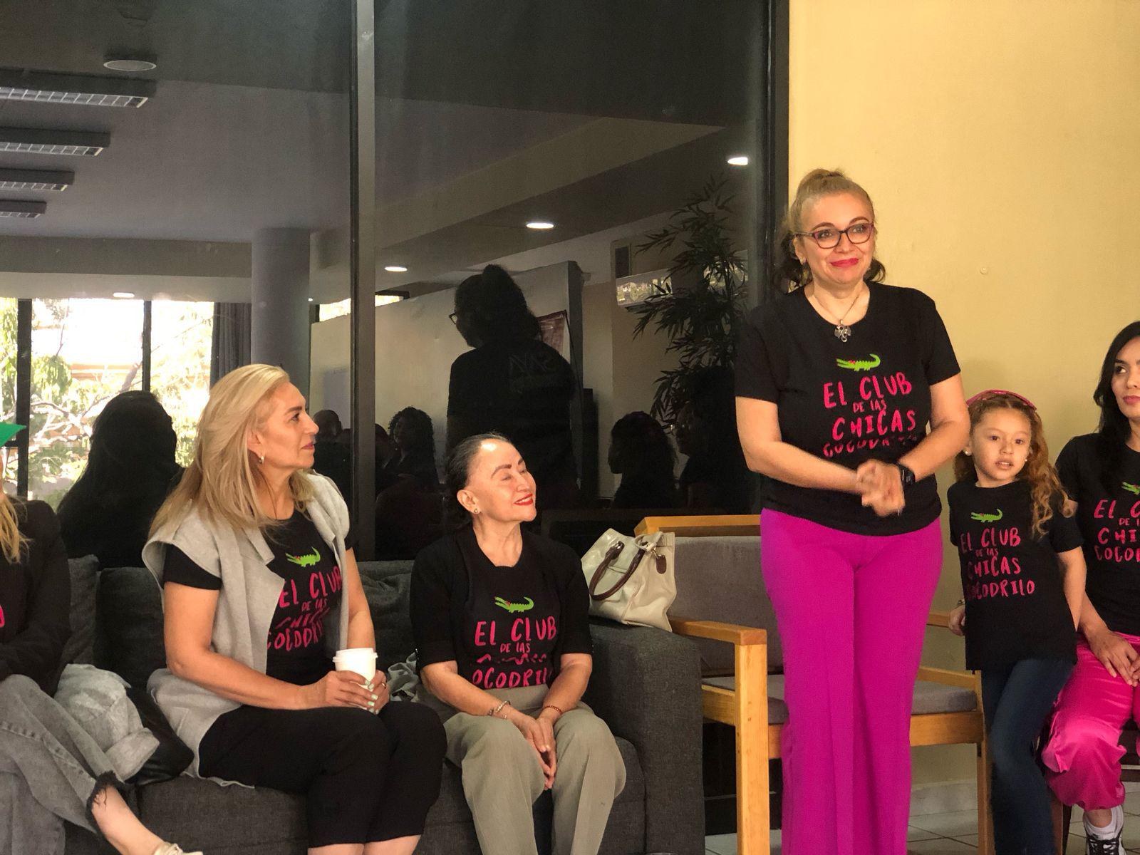 $!Participantes de la obra El Club de las Chicas Cocodrilo.