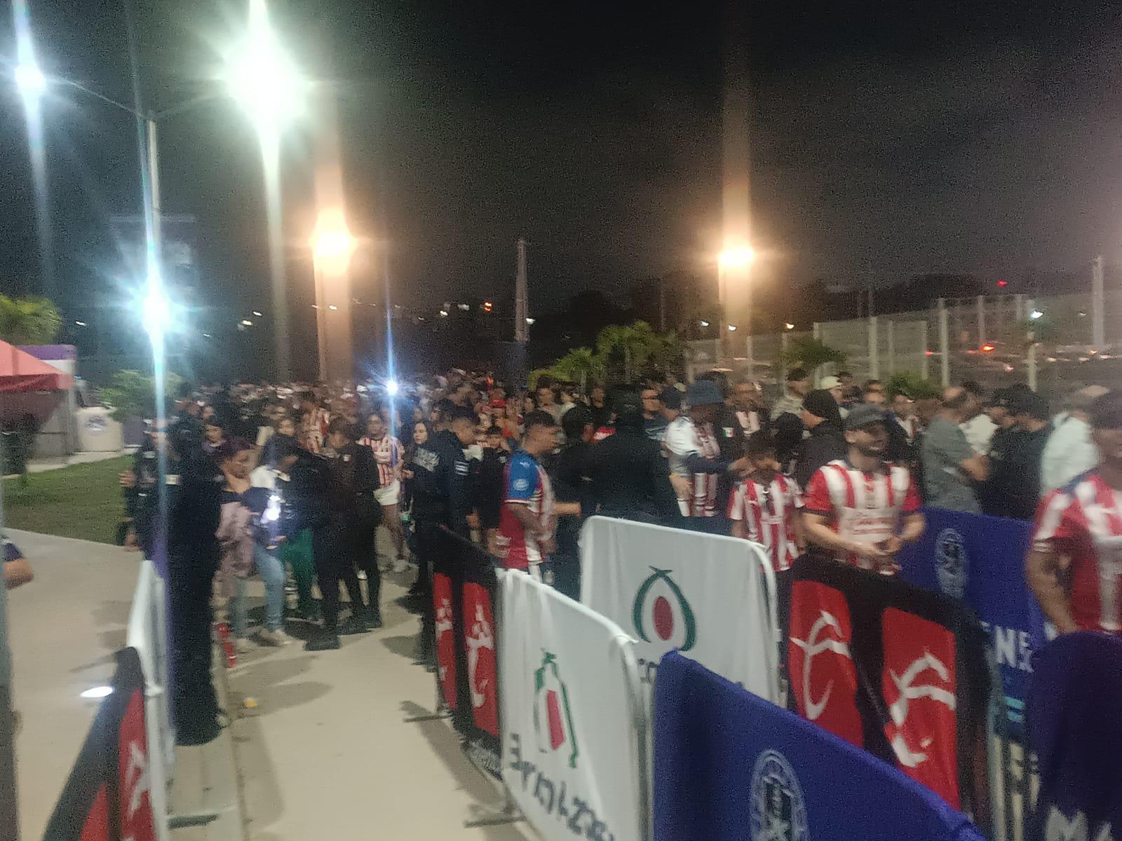 $!Despliegan operativo de seguridad en El Encanto ante duelo entre Mazatlán FC y Chivas