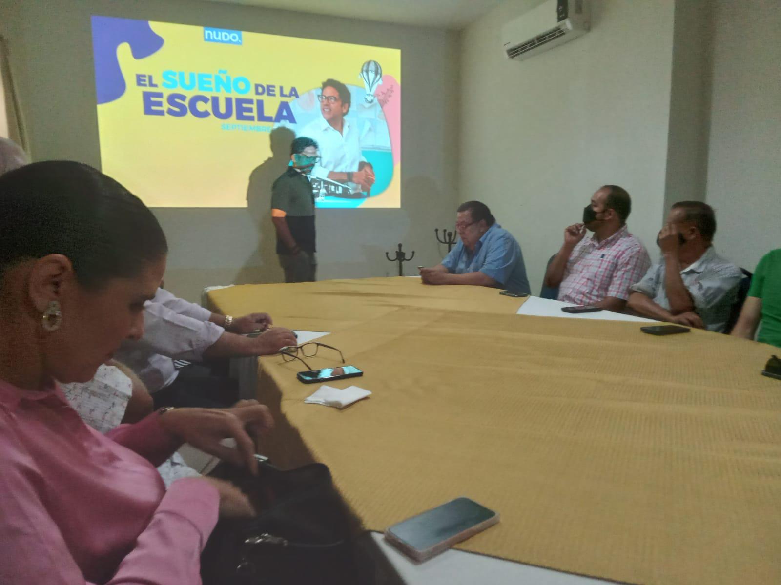 $!Si se resuelve el problema educativo, se resolverán la inseguridad y la calidad del ingreso económico: Mejía López