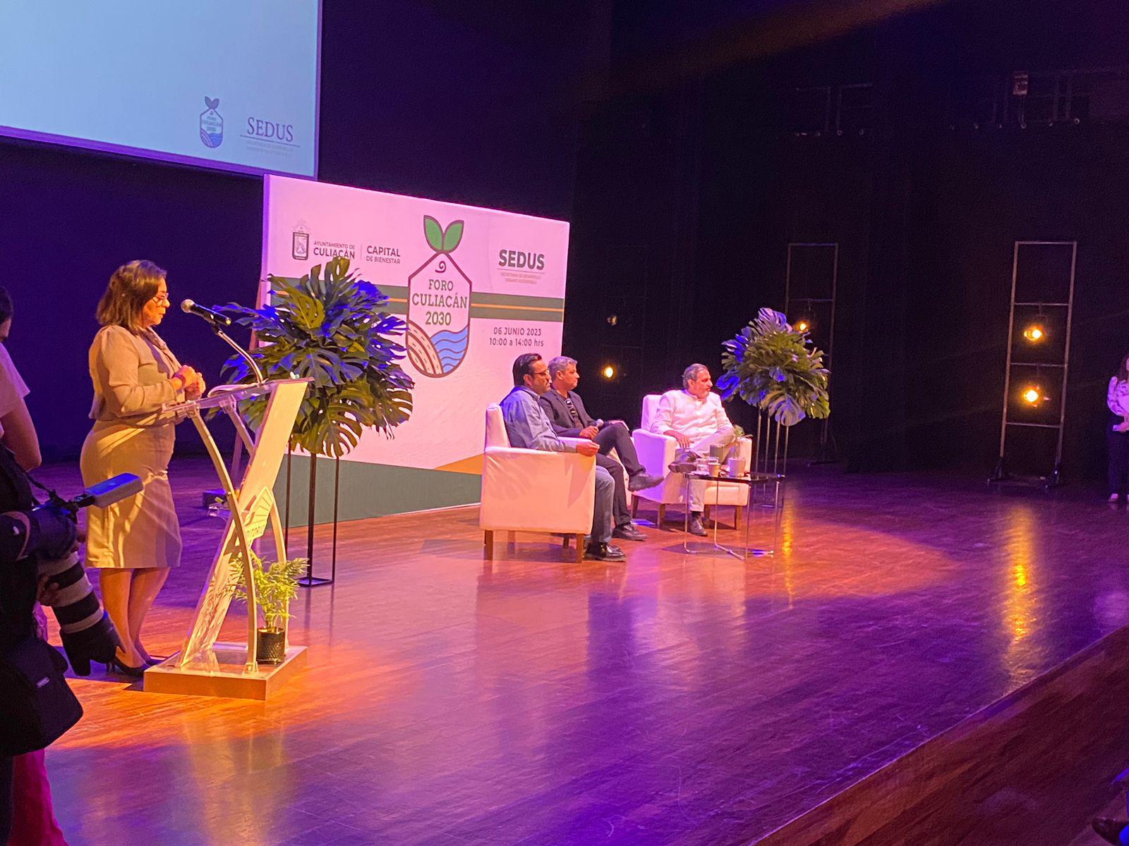 $!Hay siete años para optimizar vialidad en Culiacán, exponen en foro