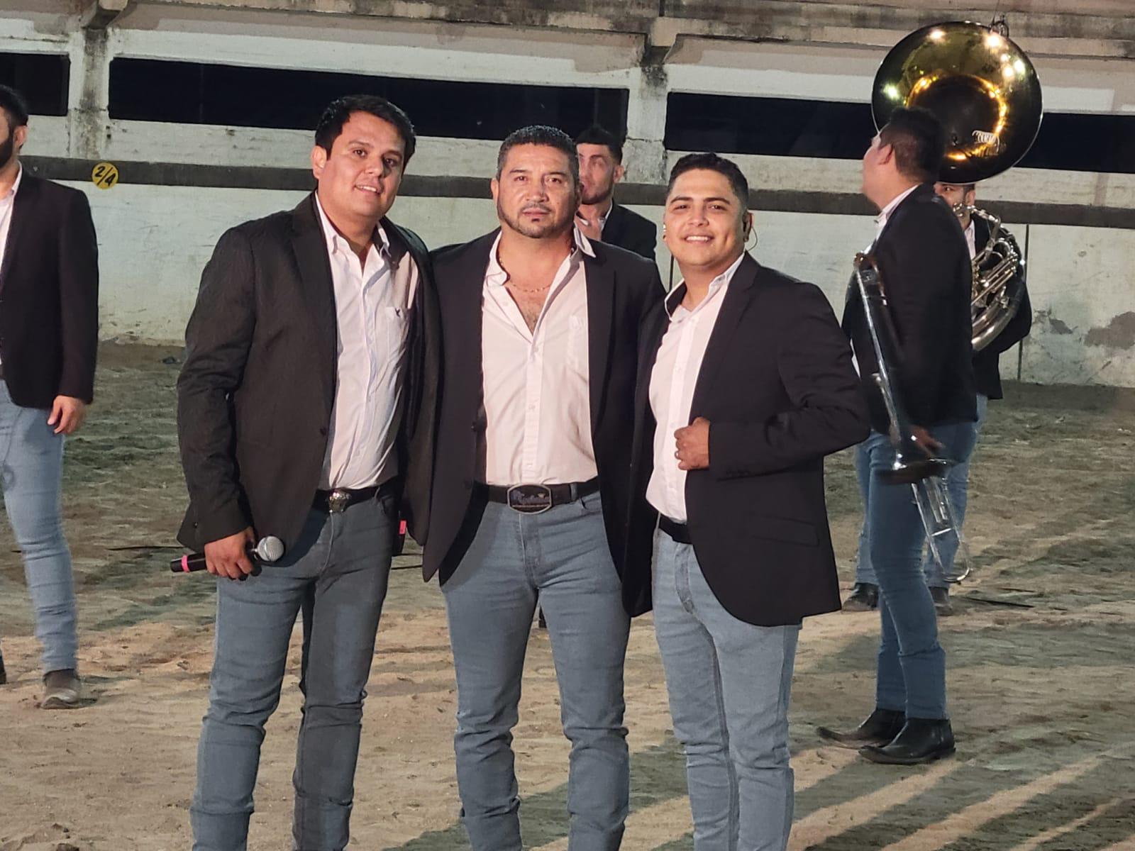 $!Osvaldo Castro, Edgardo López y Fidel Orrante son los vocalistas de la agrupación.