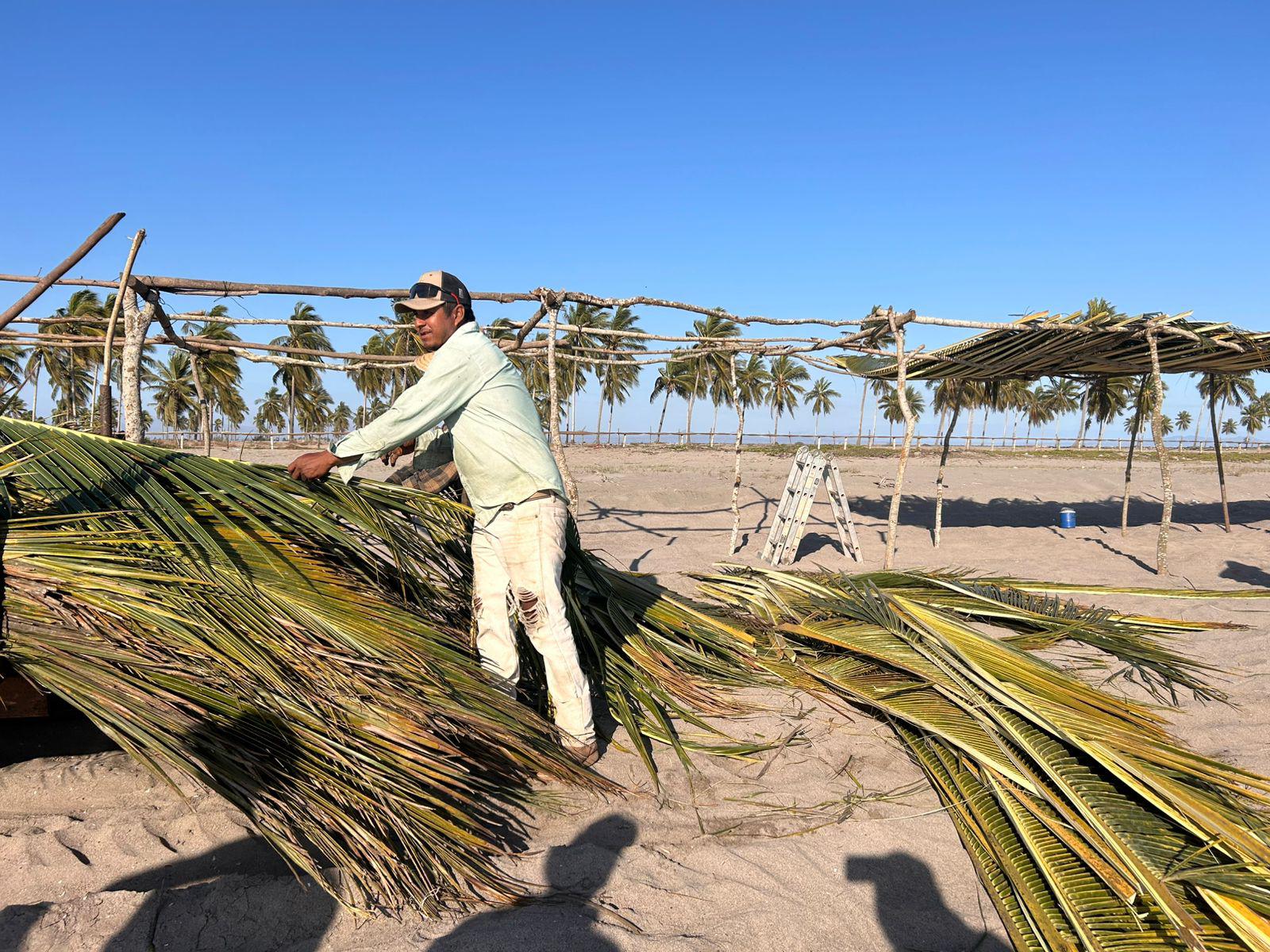 $!Se esperan pagos pendientes de enramadas para las Fiestas del Mar de Las Cabras, en Escuinapa