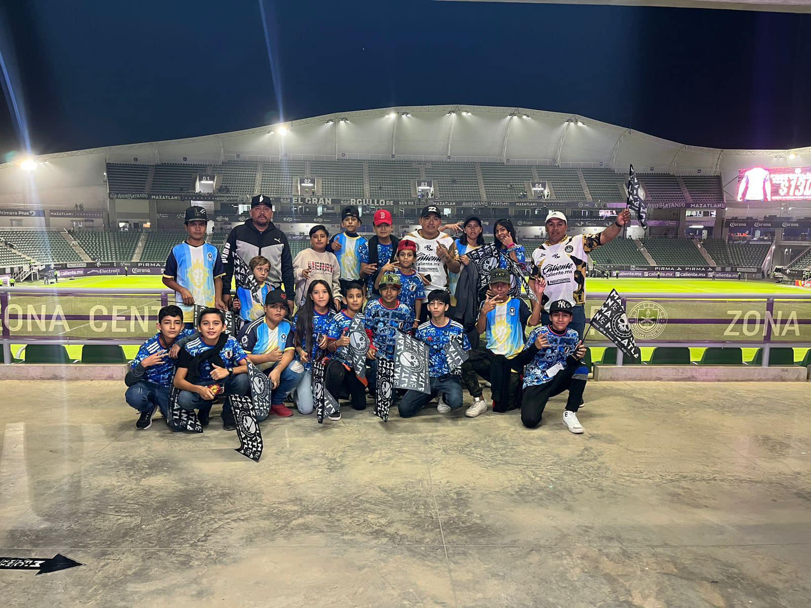 $!Cumple Ricardo Salinas sueño a niños futbolistas de la Casa Redonda