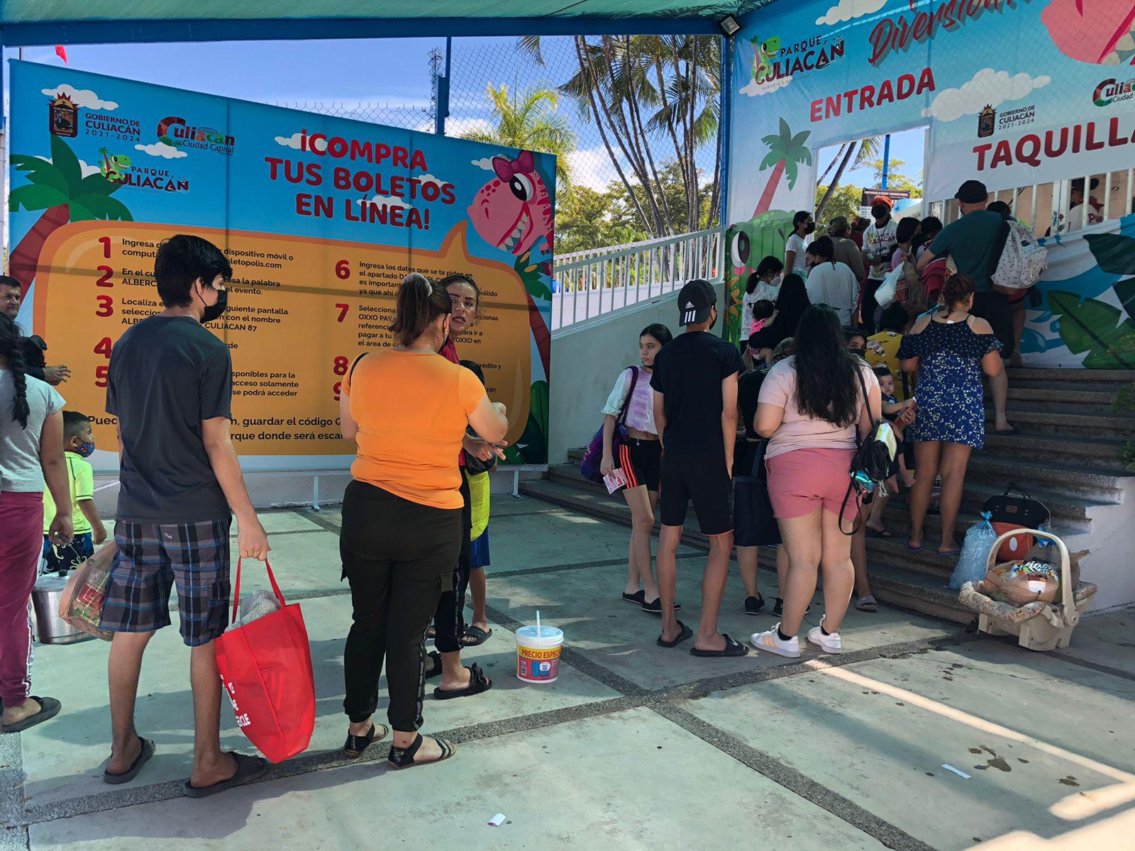 $!Cientos de familias disfrutan este sábado en el balneario del Parque Culiacán 87