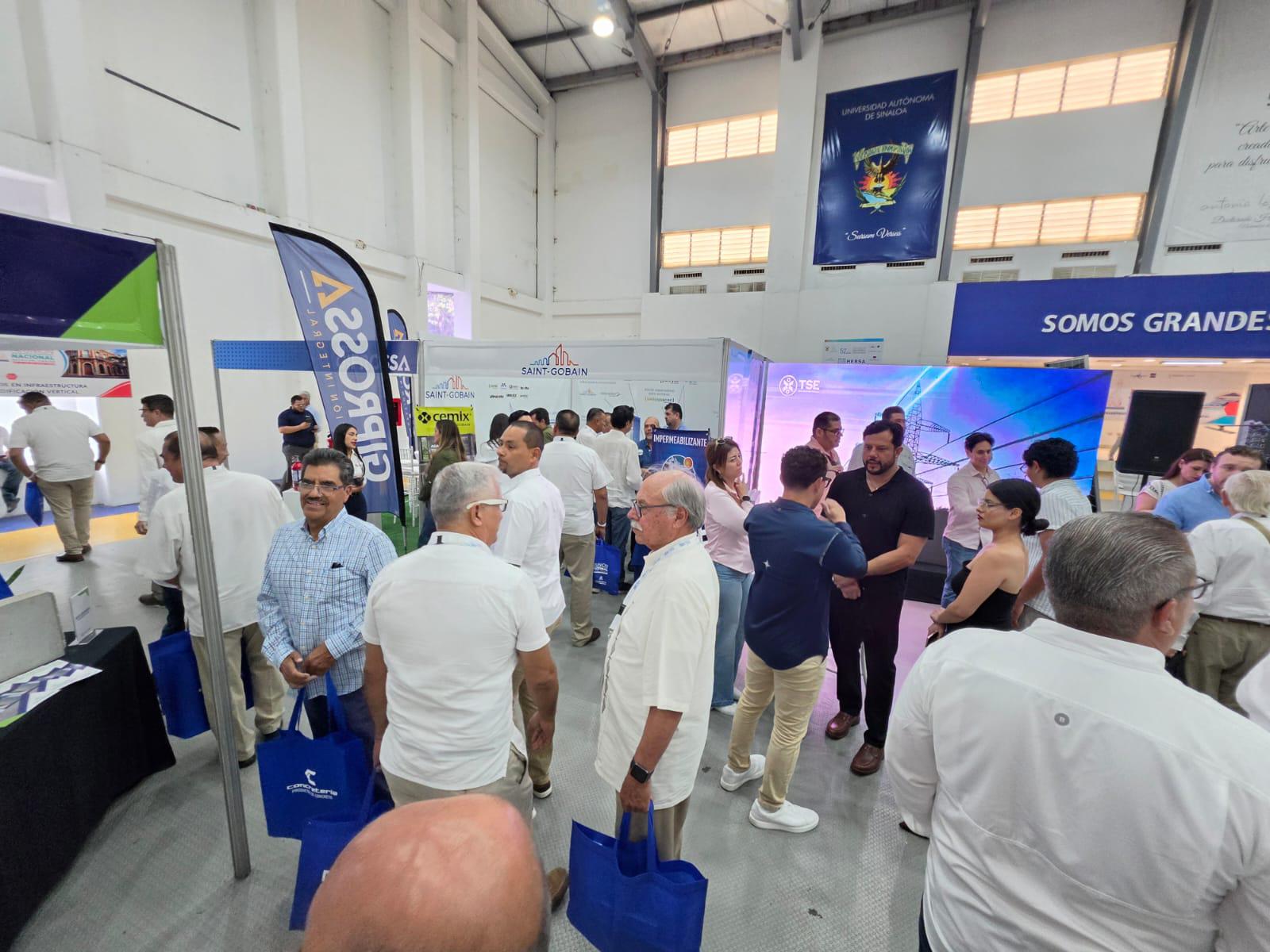 $!Mazatlán es un ejemplo de potencial de edificación vertical, pese a los múltiples retos que enfrenta: FMCIC