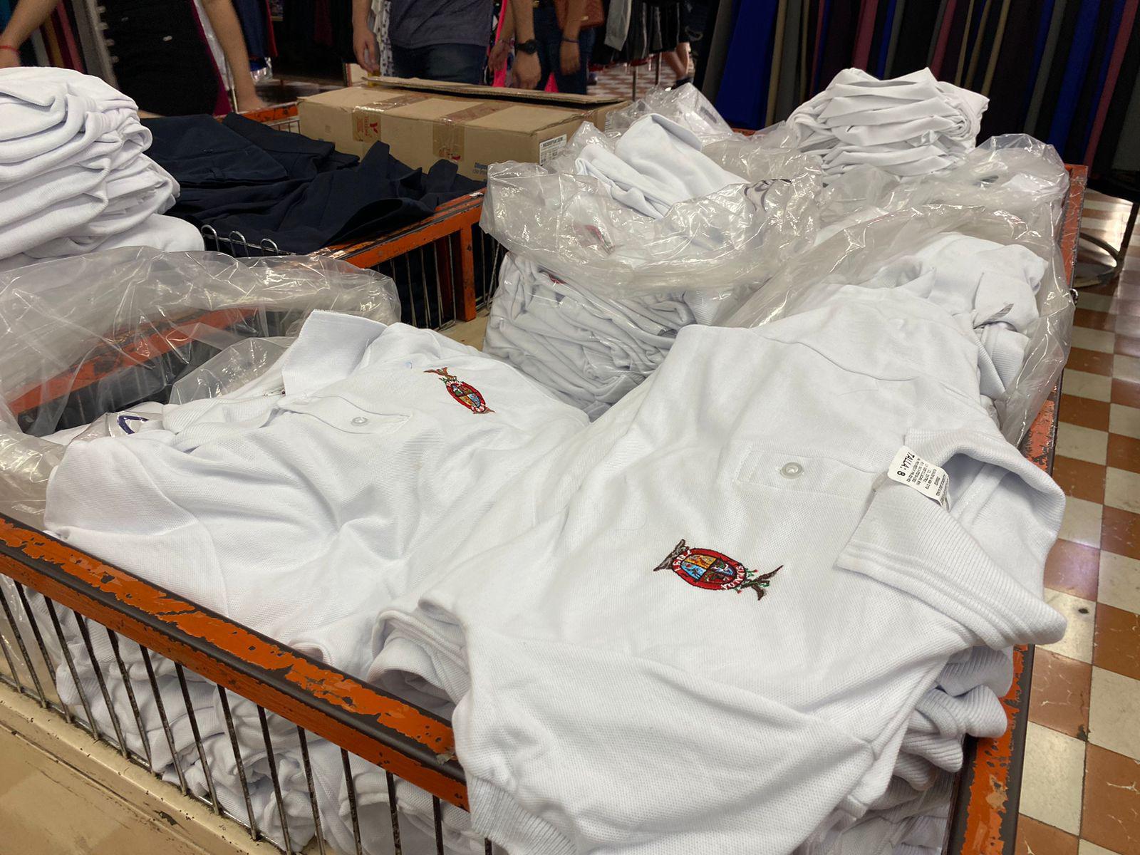 $!Canje de uniformes va al 30%, estiman textileros del Centro de Culiacán