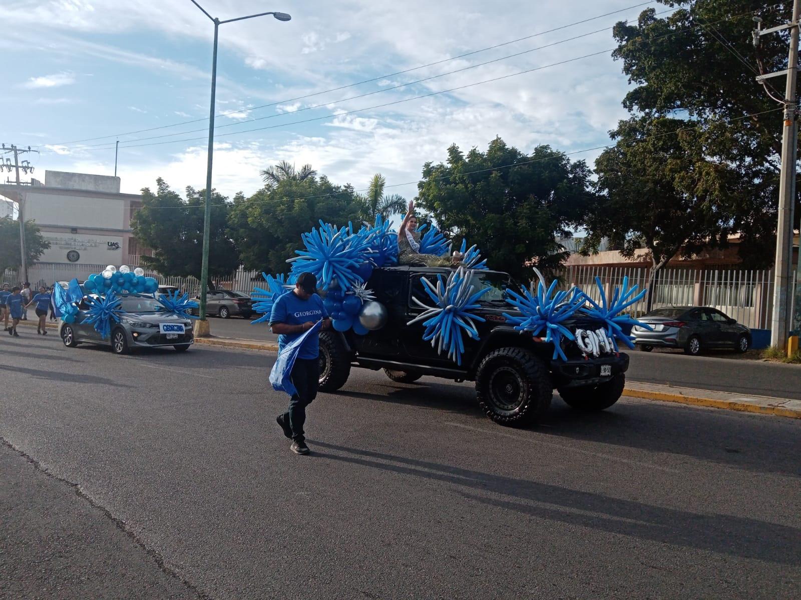 $!Kenia Os participa en la manifestación del Carnaval de Mazatlán 2024