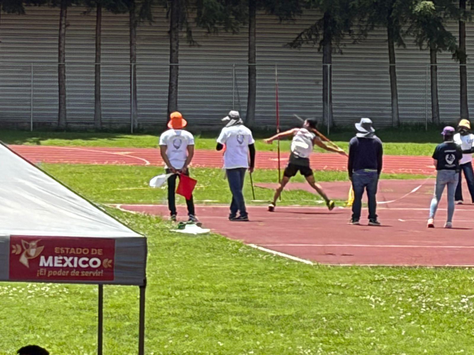 $!Cierran mazatlecos a tope el Nacional de Sordos