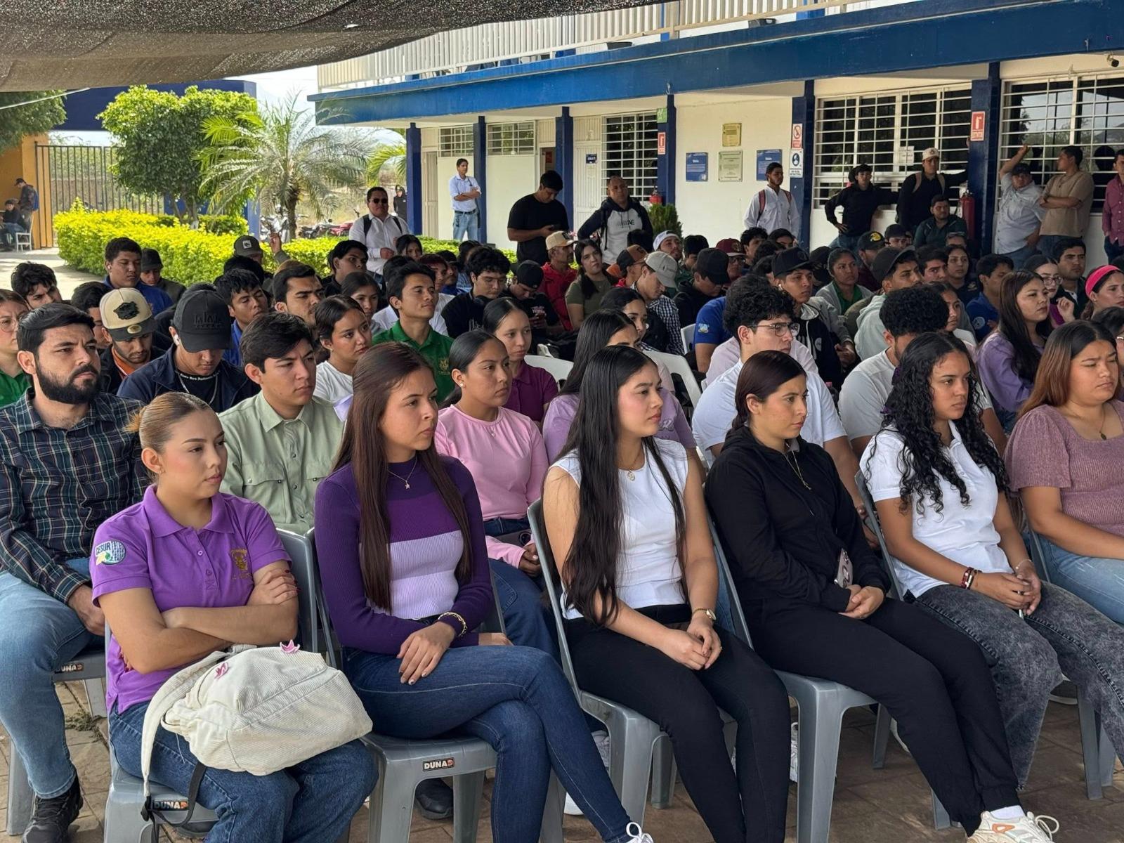 $!Presentan en Cesur conferencia en el marco de Día Internacional de la Mujer, en Rosario